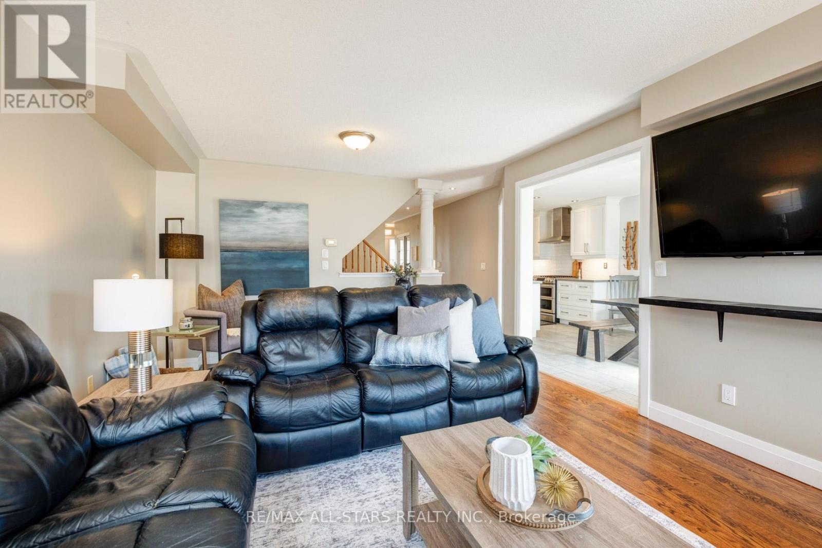 72 Wessex Drive, Whitby, Ontario  L1M 2C2 - Photo 18 - E13000100