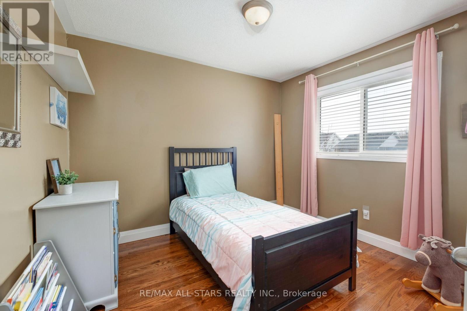 72 Wessex Drive, Whitby, Ontario  L1M 2C2 - Photo 24 - E13000100