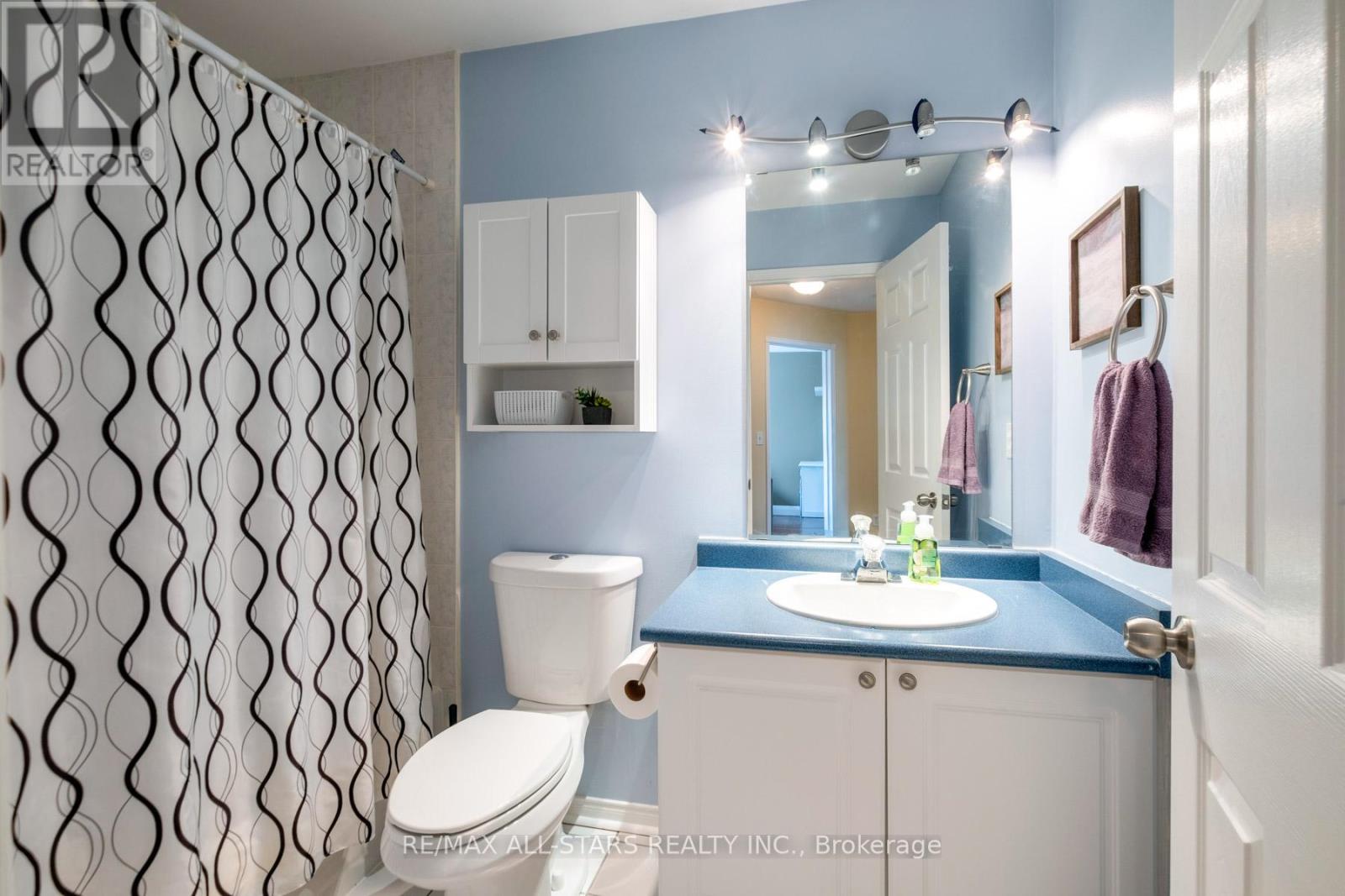 72 Wessex Drive, Whitby, Ontario  L1M 2C2 - Photo 25 - E13000100