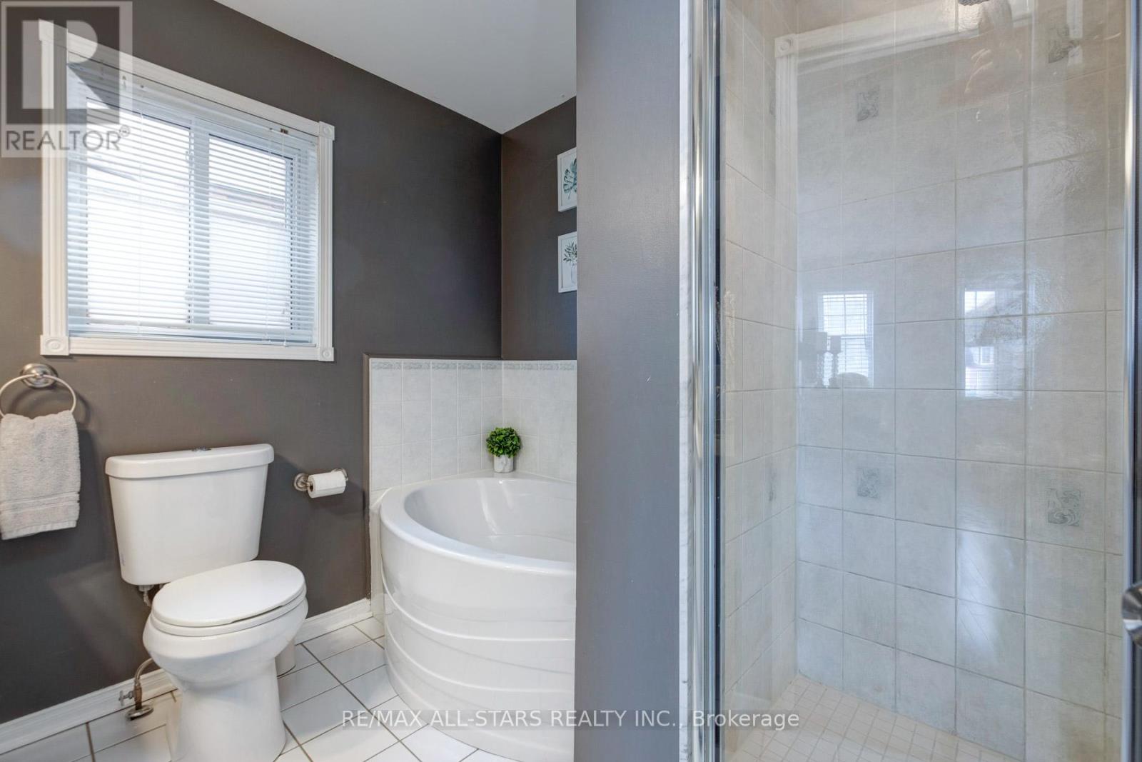 72 Wessex Drive, Whitby, Ontario  L1M 2C2 - Photo 30 - E13000100