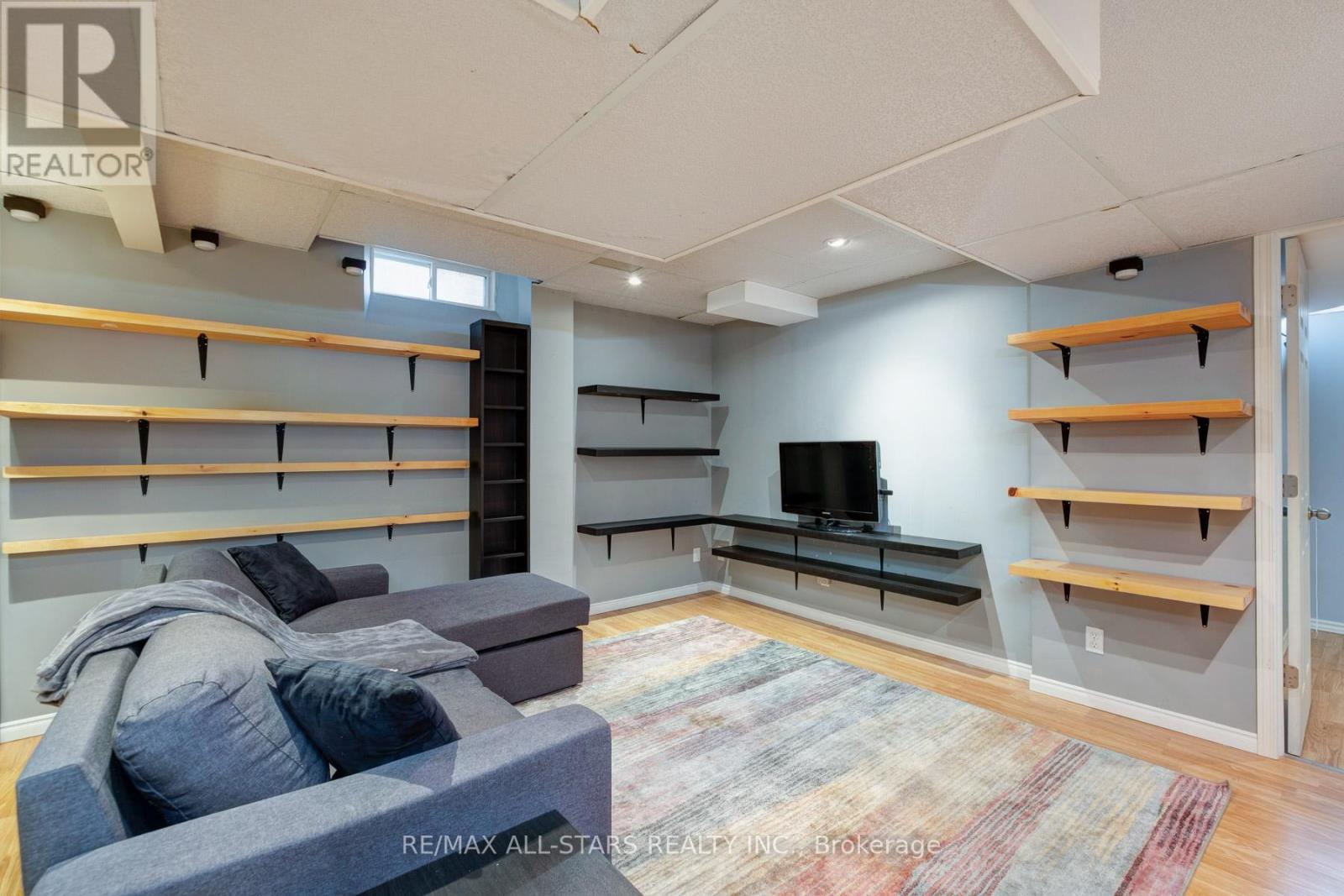 72 Wessex Drive, Whitby, Ontario  L1M 2C2 - Photo 35 - E13000100