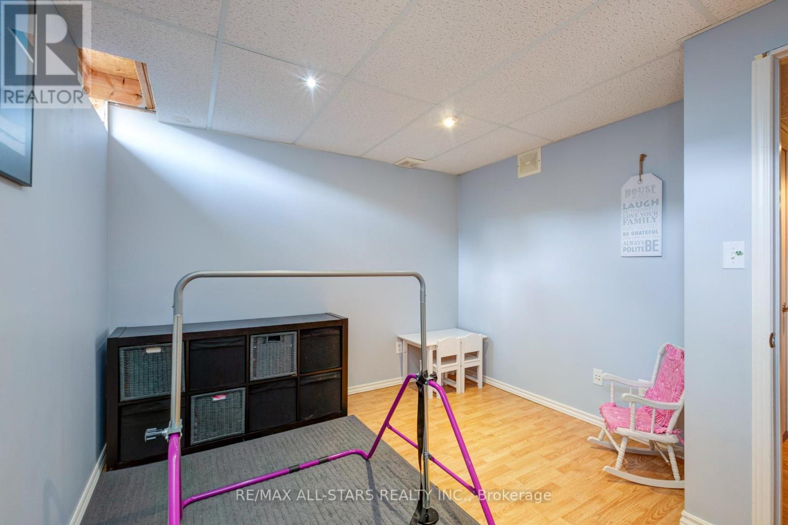 72 Wessex Drive, Whitby, Ontario  L1M 2C2 - Photo 37 - E13000100