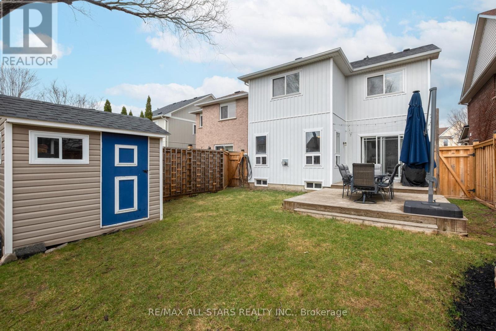 72 Wessex Drive, Whitby, Ontario  L1M 2C2 - Photo 4 - E13000100