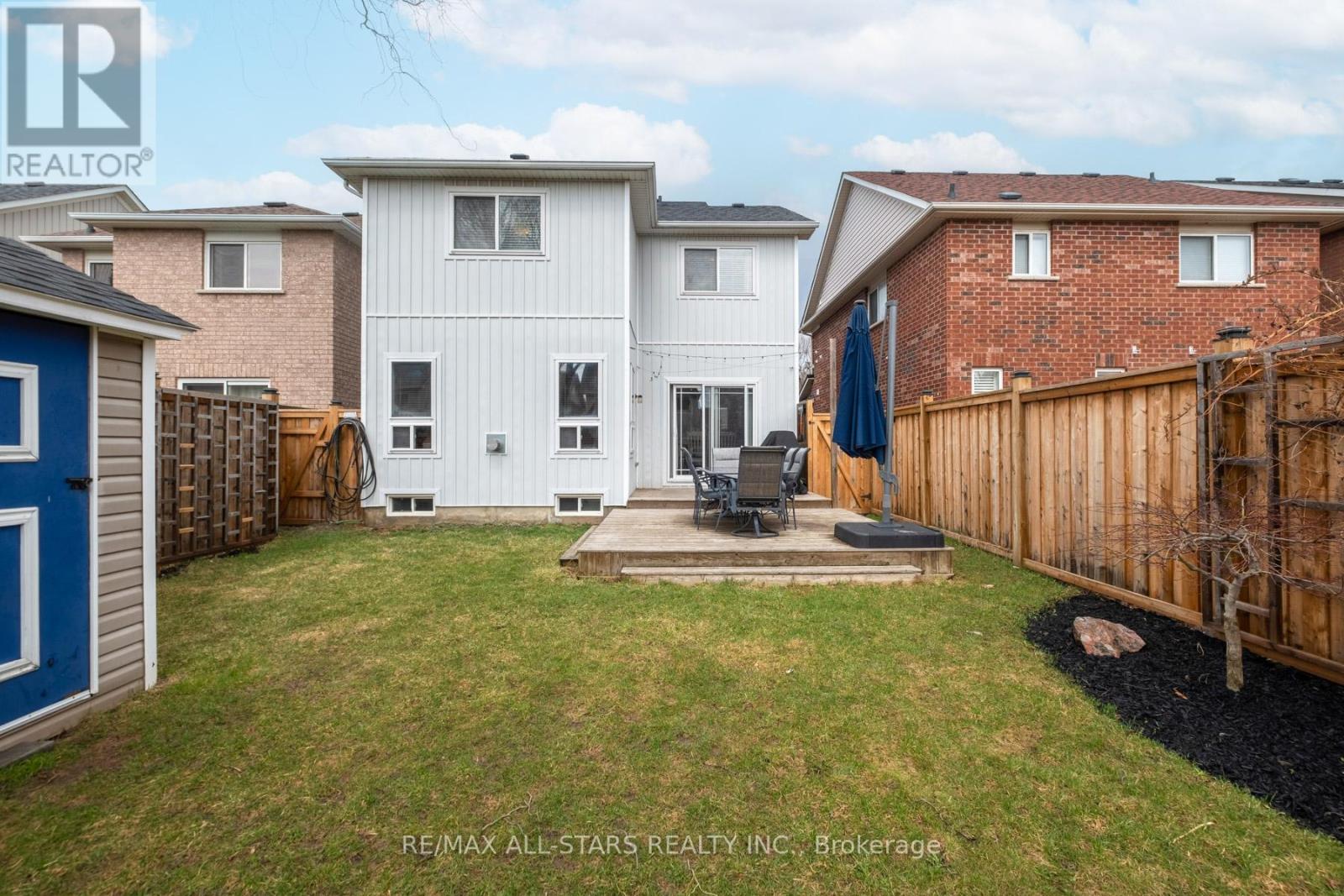 72 Wessex Drive, Whitby, Ontario  L1M 2C2 - Photo 5 - E13000100