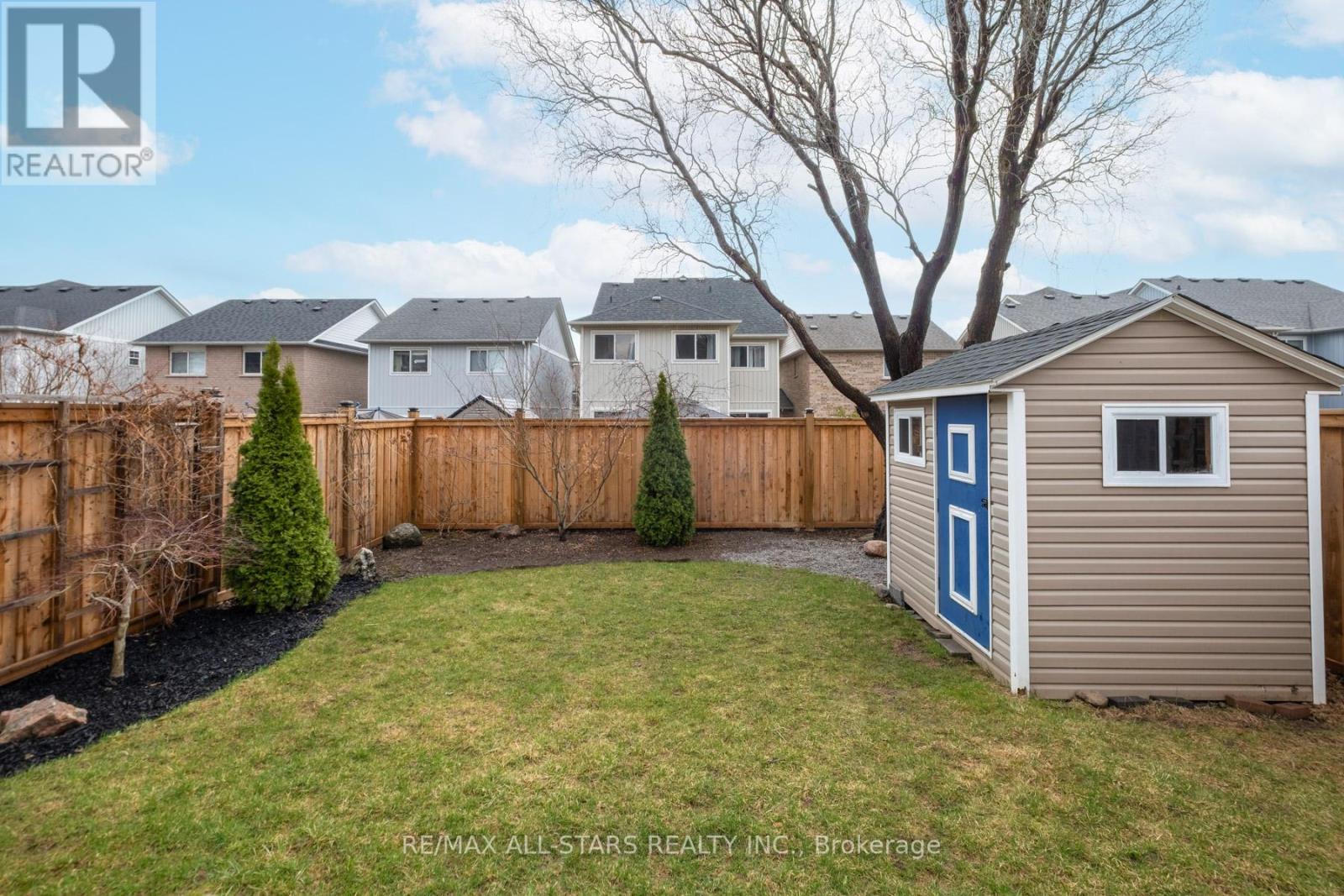 72 Wessex Drive, Whitby, Ontario  L1M 2C2 - Photo 7 - E13000100