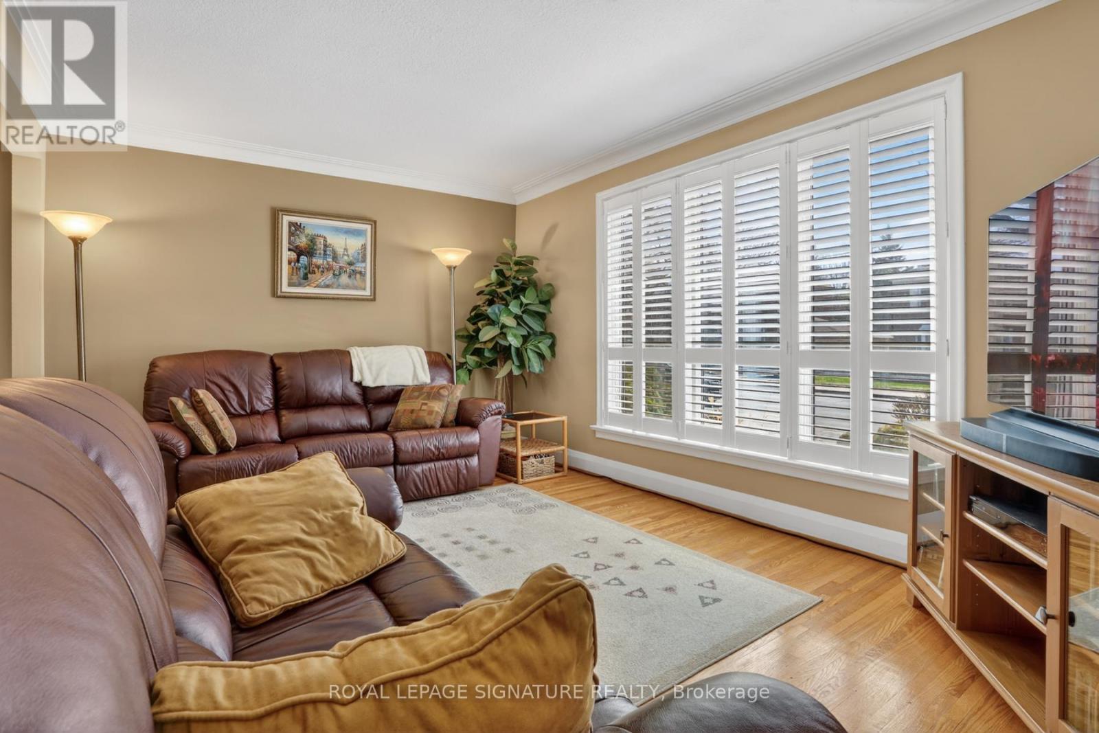 104 Ferris Road, Toronto, Ontario  M4B 1G4 - Photo 5 - E13000122