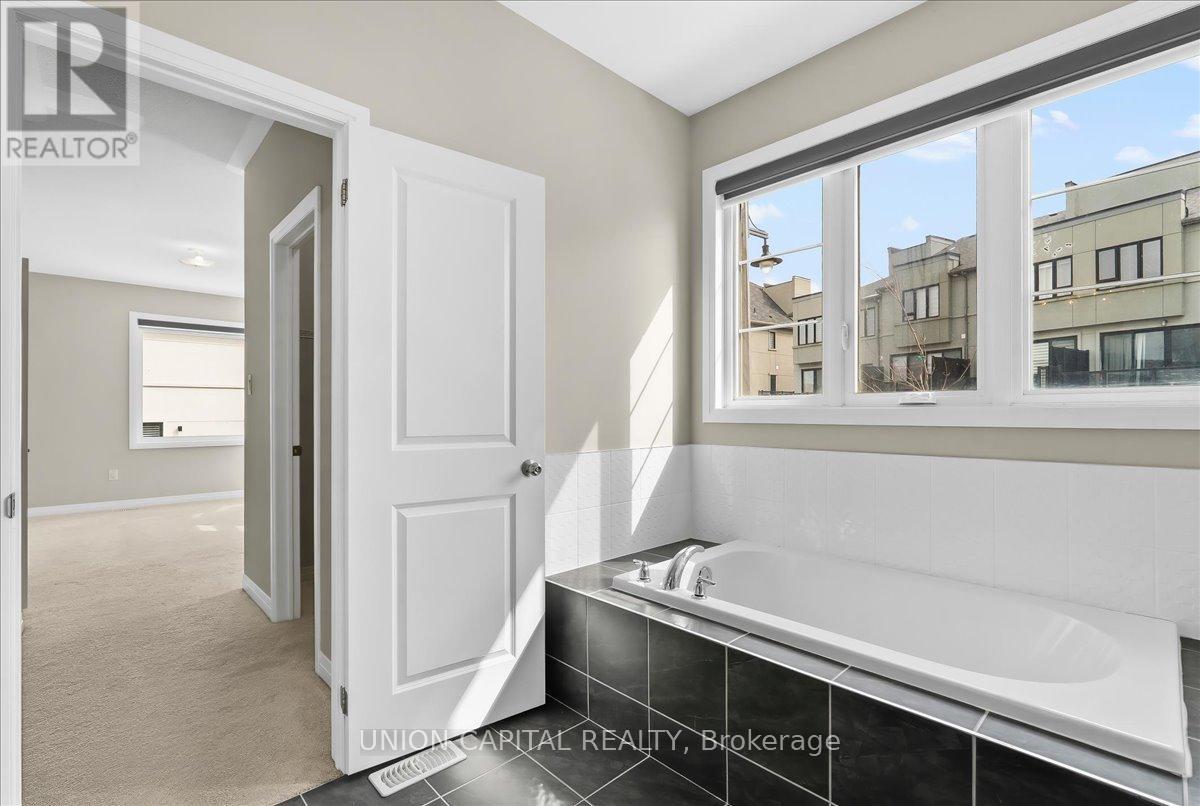 11 Sailors Landing, Clarington, Ontario  L1C 7G4 - Photo 18 - E13000154