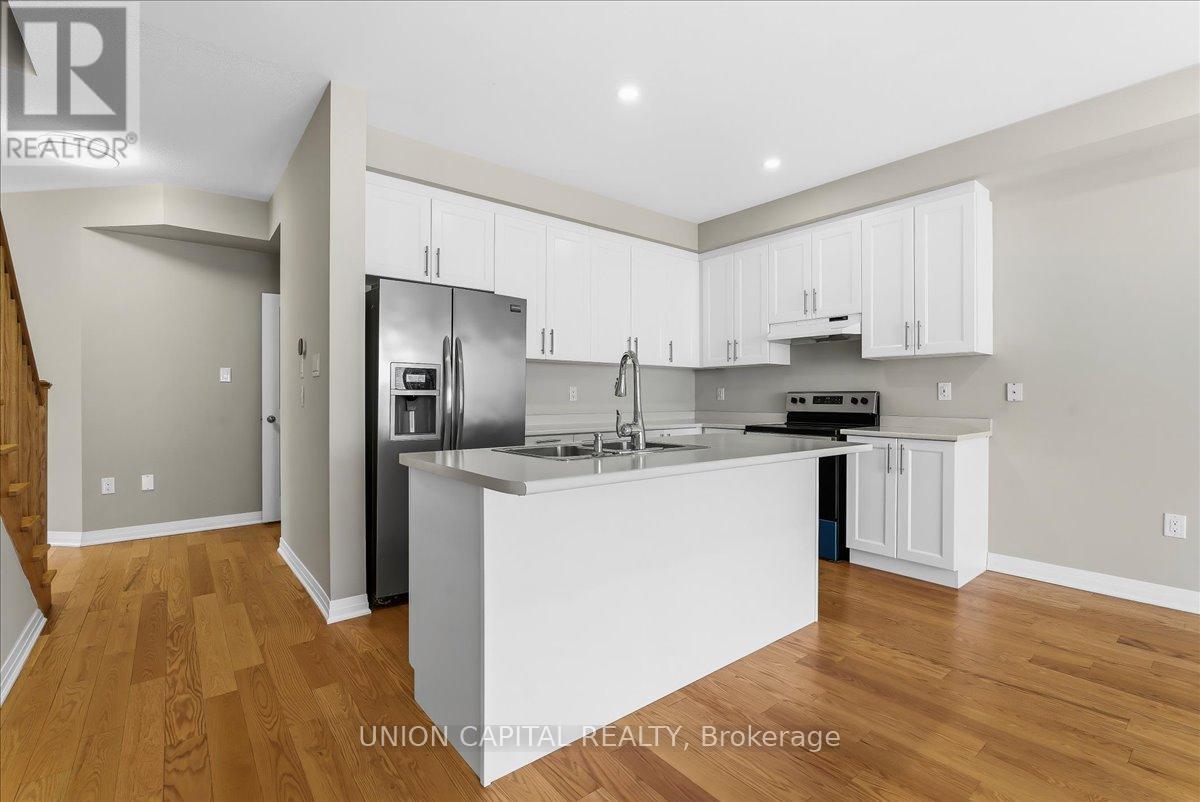 11 Sailors Landing, Clarington, Ontario  L1C 7G4 - Photo 4 - E13000154