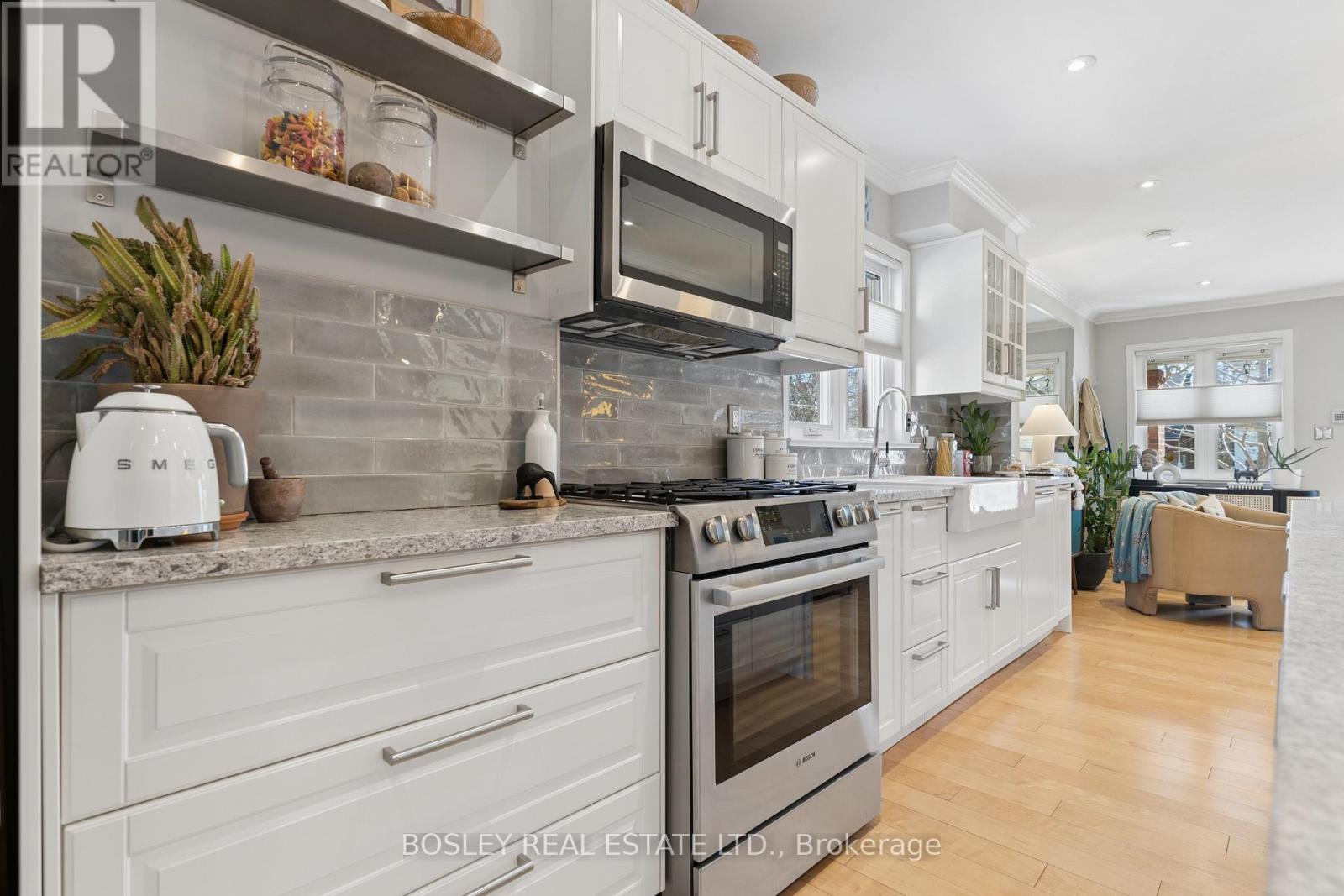 66 Ninth Street, Toronto, Ontario  M8V 3E3 - Photo 12 - W12995696