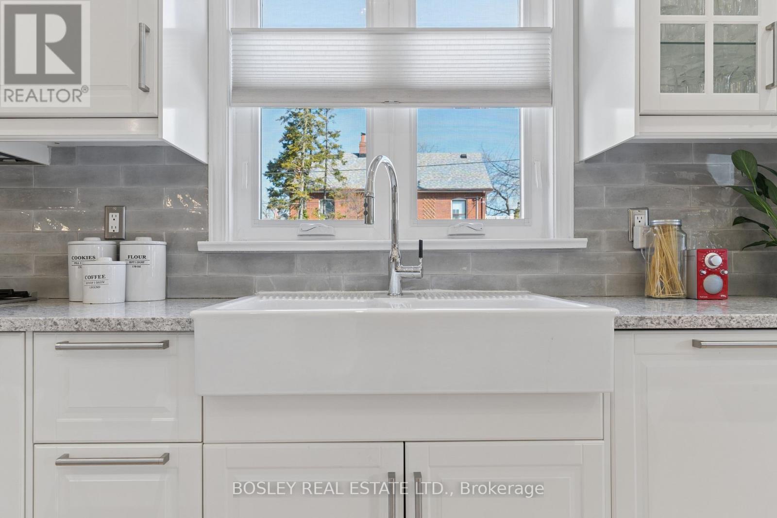 66 Ninth Street, Toronto, Ontario  M8V 3E3 - Photo 13 - W12995696