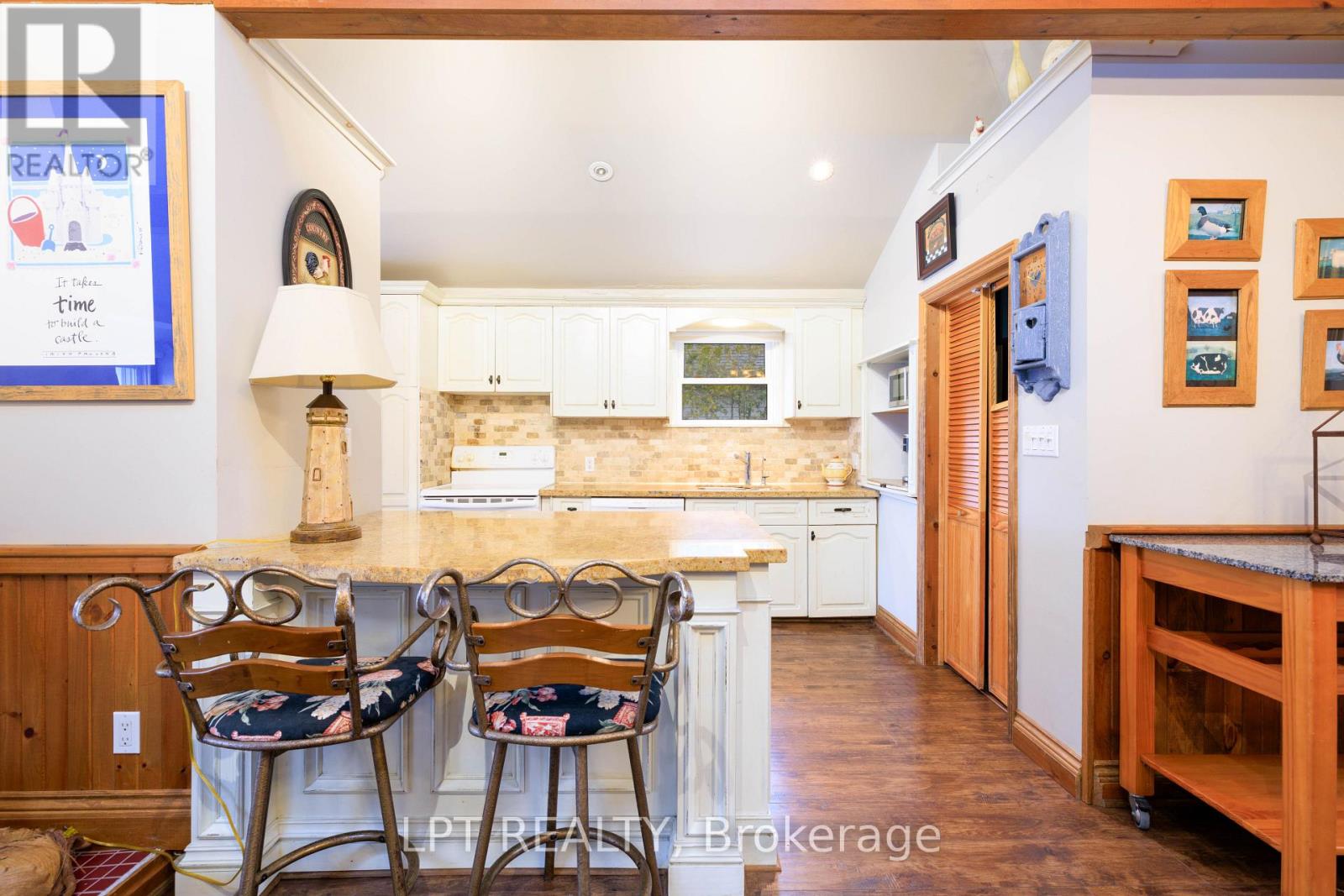 76 Mcrae Beach Road, Georgina, Ontario  L0E 1N0 - Photo 14 - N12999972