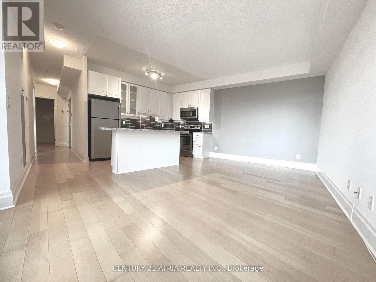 520 - 111 Upper Duke Crescent, Markham, Ontario  L6G 0C8 - Photo 4 - N13000048