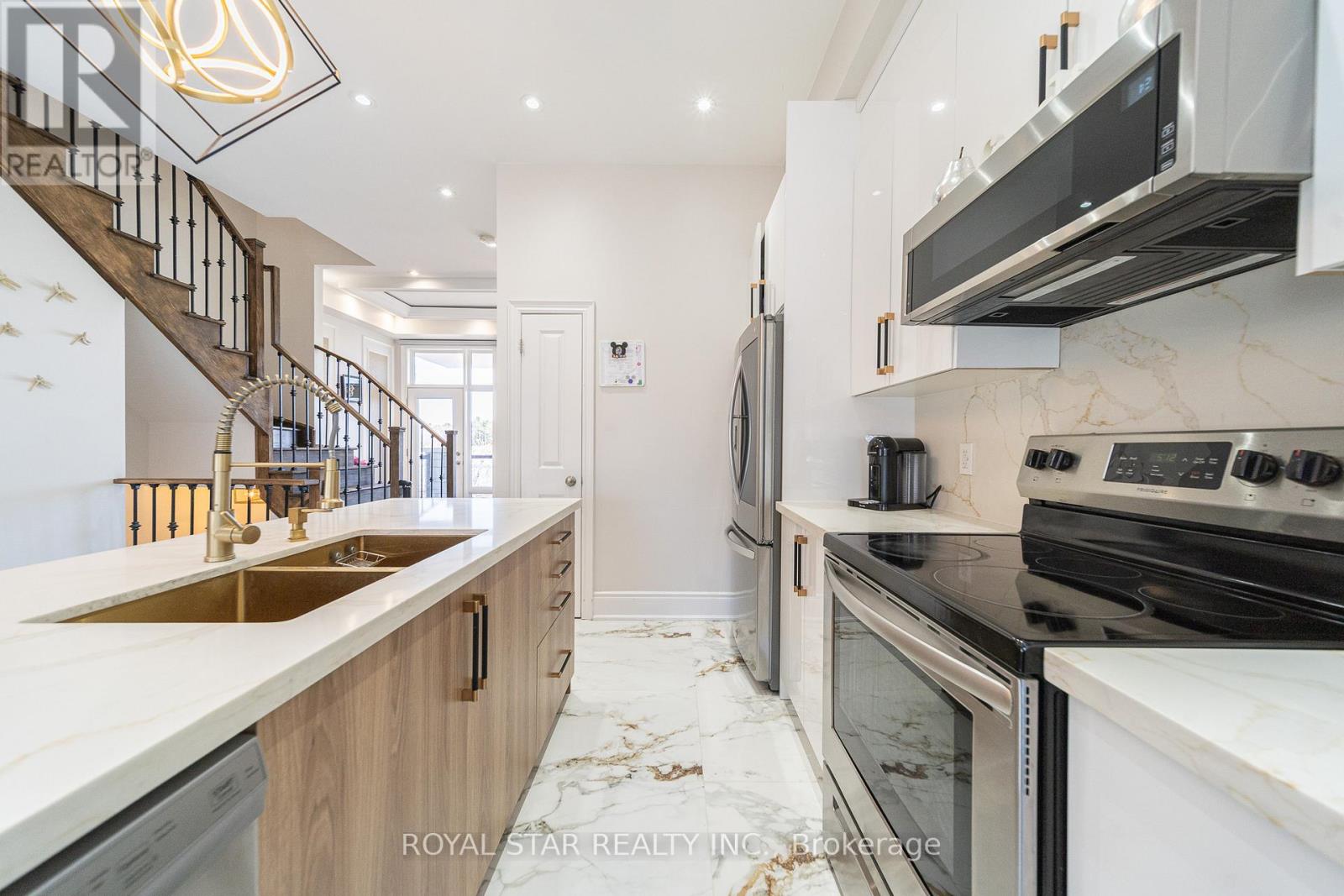 143 Carpaccio Avenue, Vaughan, Ontario  L4H 4R6 - Photo 17 - N13000138