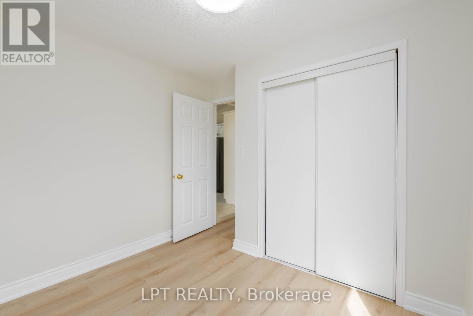 21 Hadden Road, Georgina, Ontario  L0E 1R0 - Photo 13 - N13000174