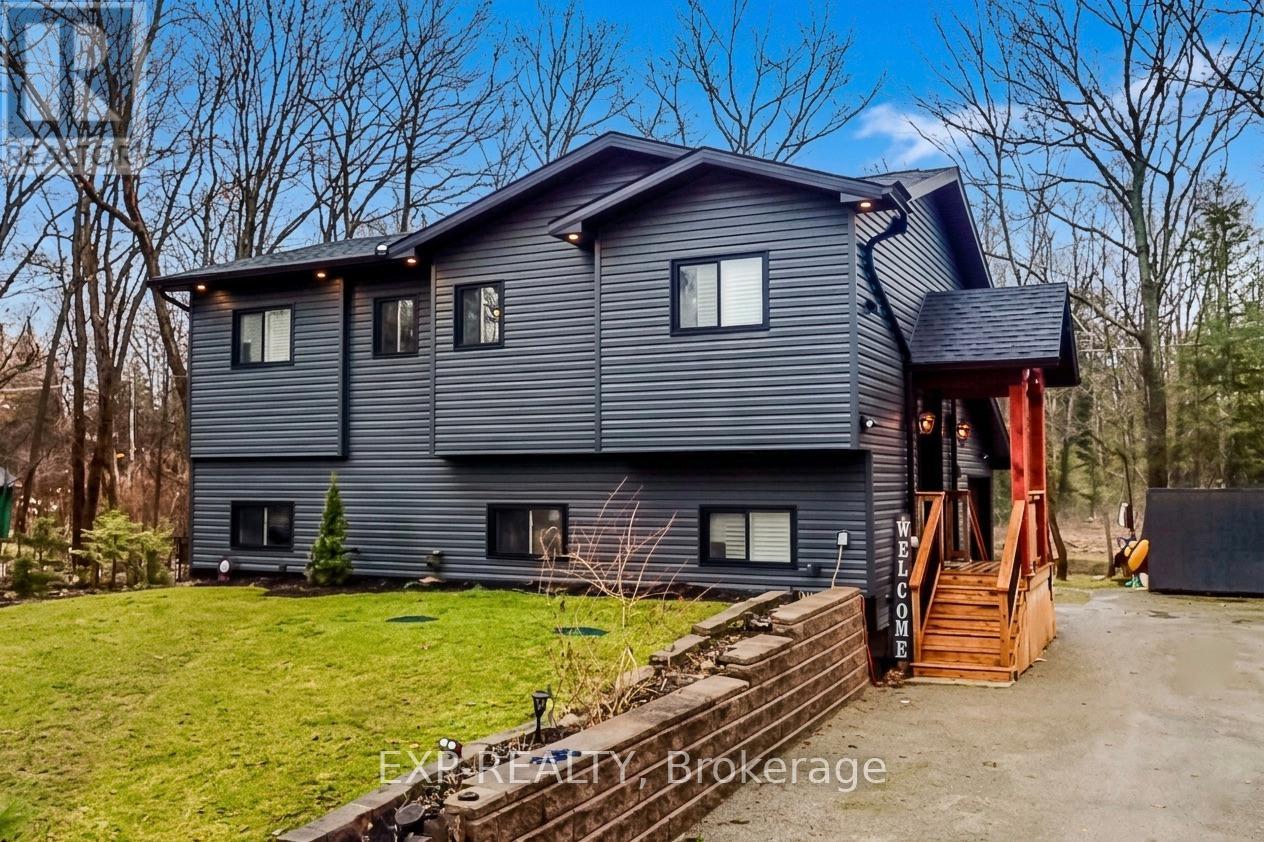 39 Becketts Side Road, Tay, Ontario  L0K 2C0 - Photo 2 - S12999982