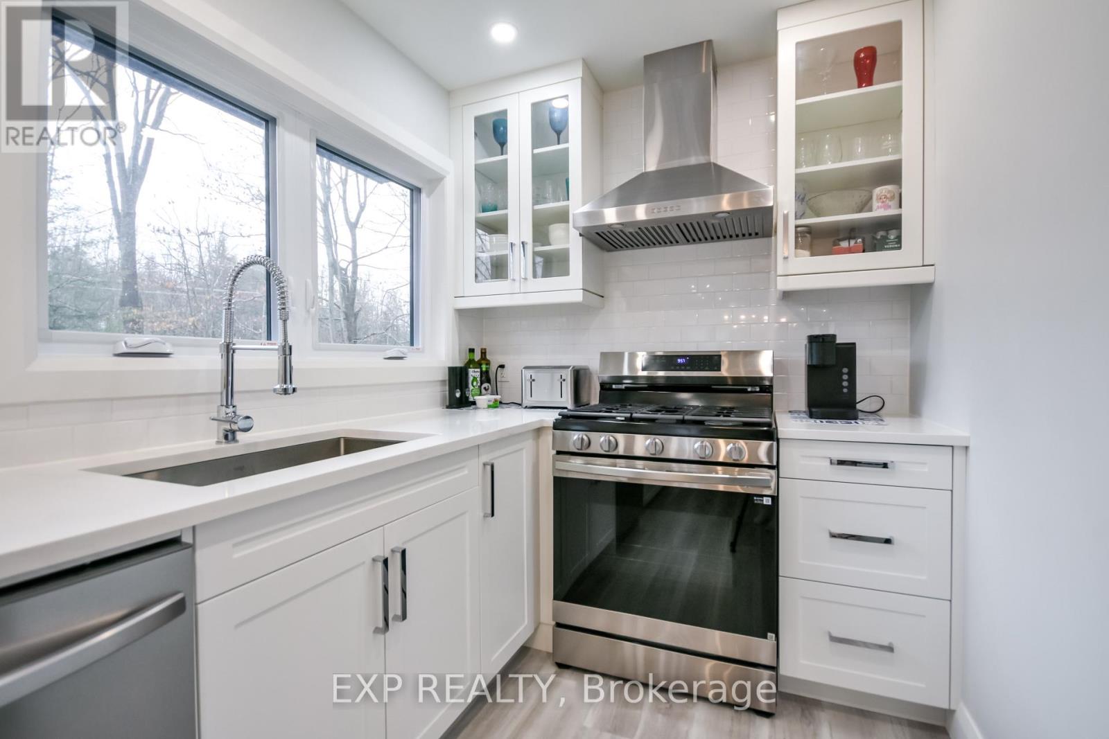 39 Becketts Side Road, Tay, Ontario  L0K 2C0 - Photo 36 - S12999982