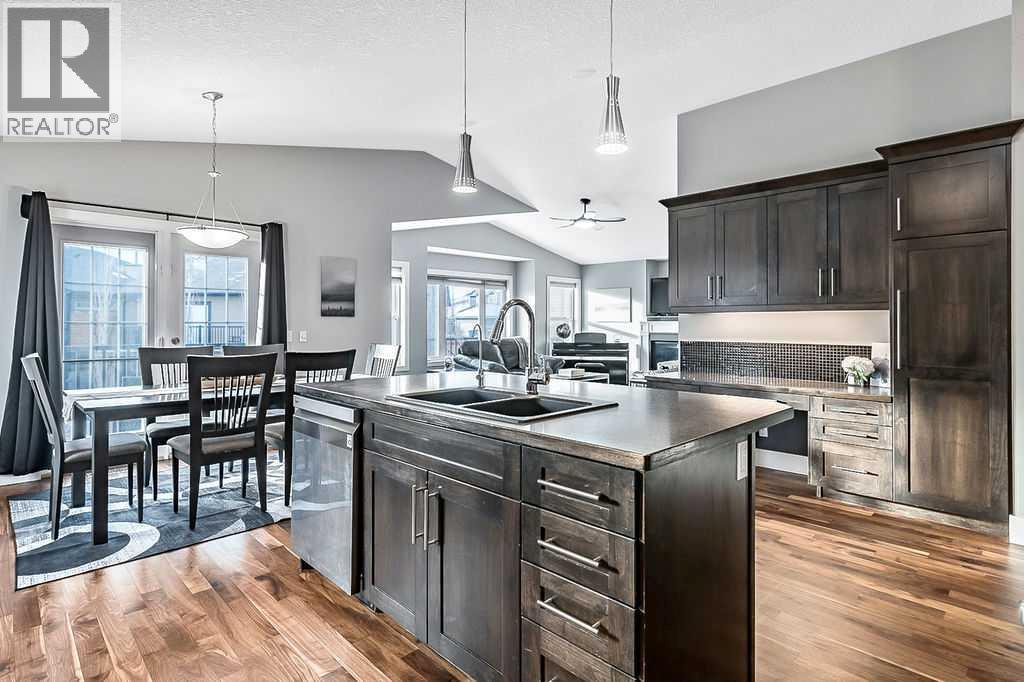 605 Sunrise Close, Diamond Valley, Alberta  T0L 2A0 - Photo 13 - A2276075