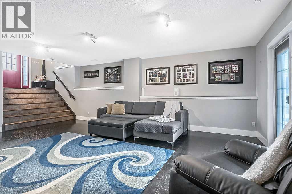 605 Sunrise Close, Diamond Valley, Alberta  T0L 2A0 - Photo 33 - A2276075