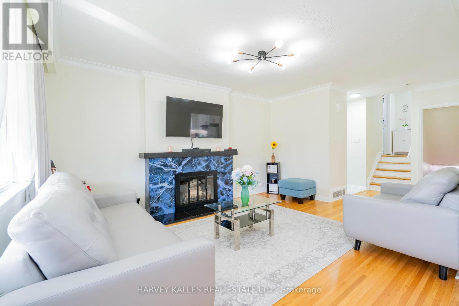21 Barford Road, Toronto, Ontario  M9W 4H3 - Photo 5 - W12999988