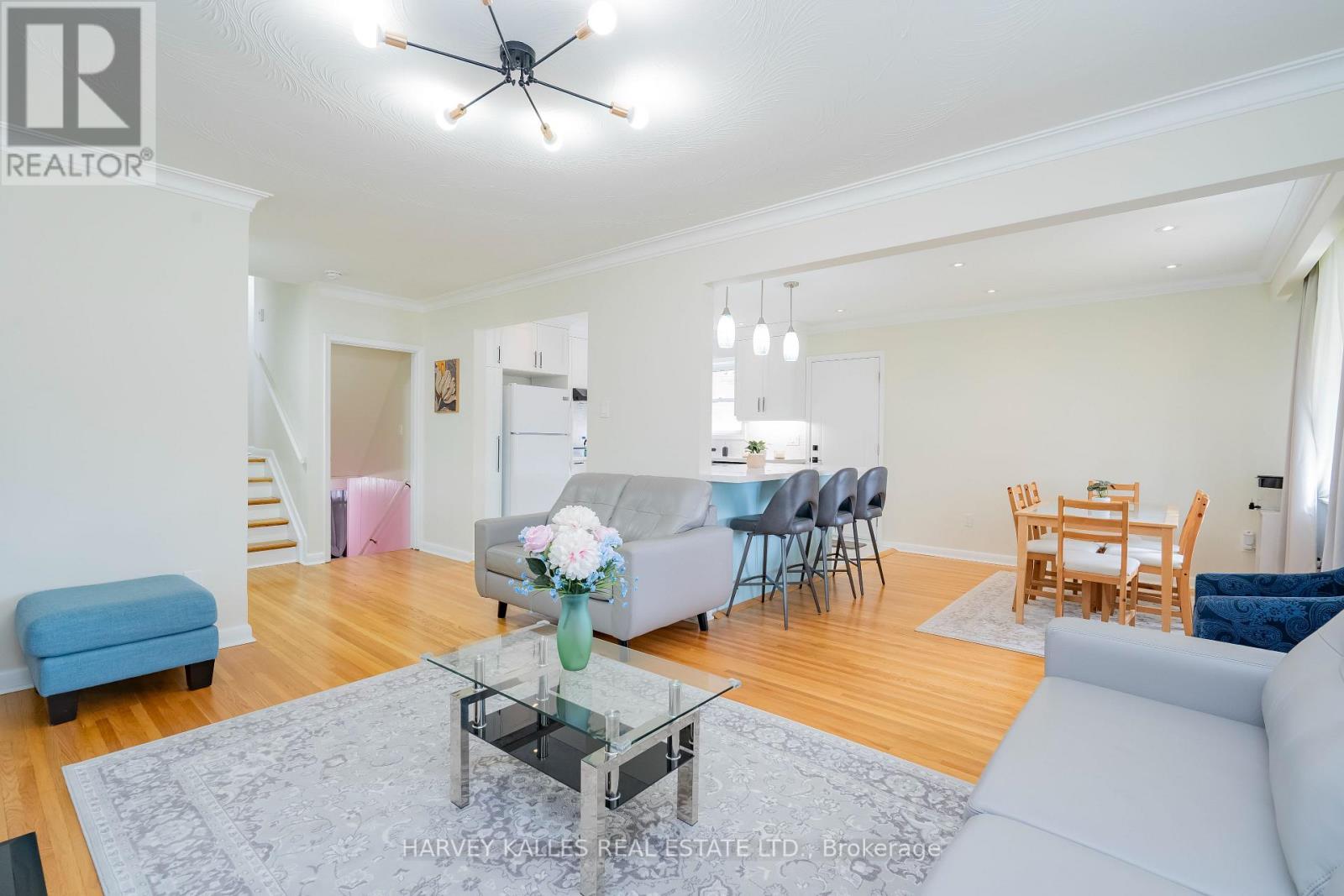 21 Barford Road, Toronto, Ontario  M9W 4H3 - Photo 6 - W12999988