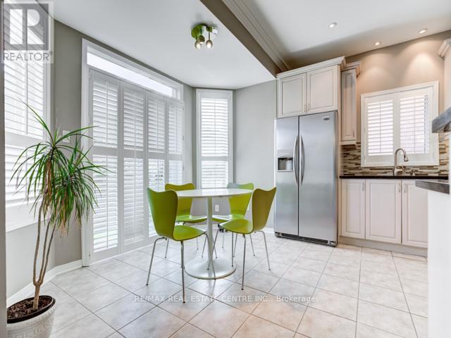 3652 Emery Drive, Mississauga, Ontario  L5M 7G8 - Photo 12 - W13000000