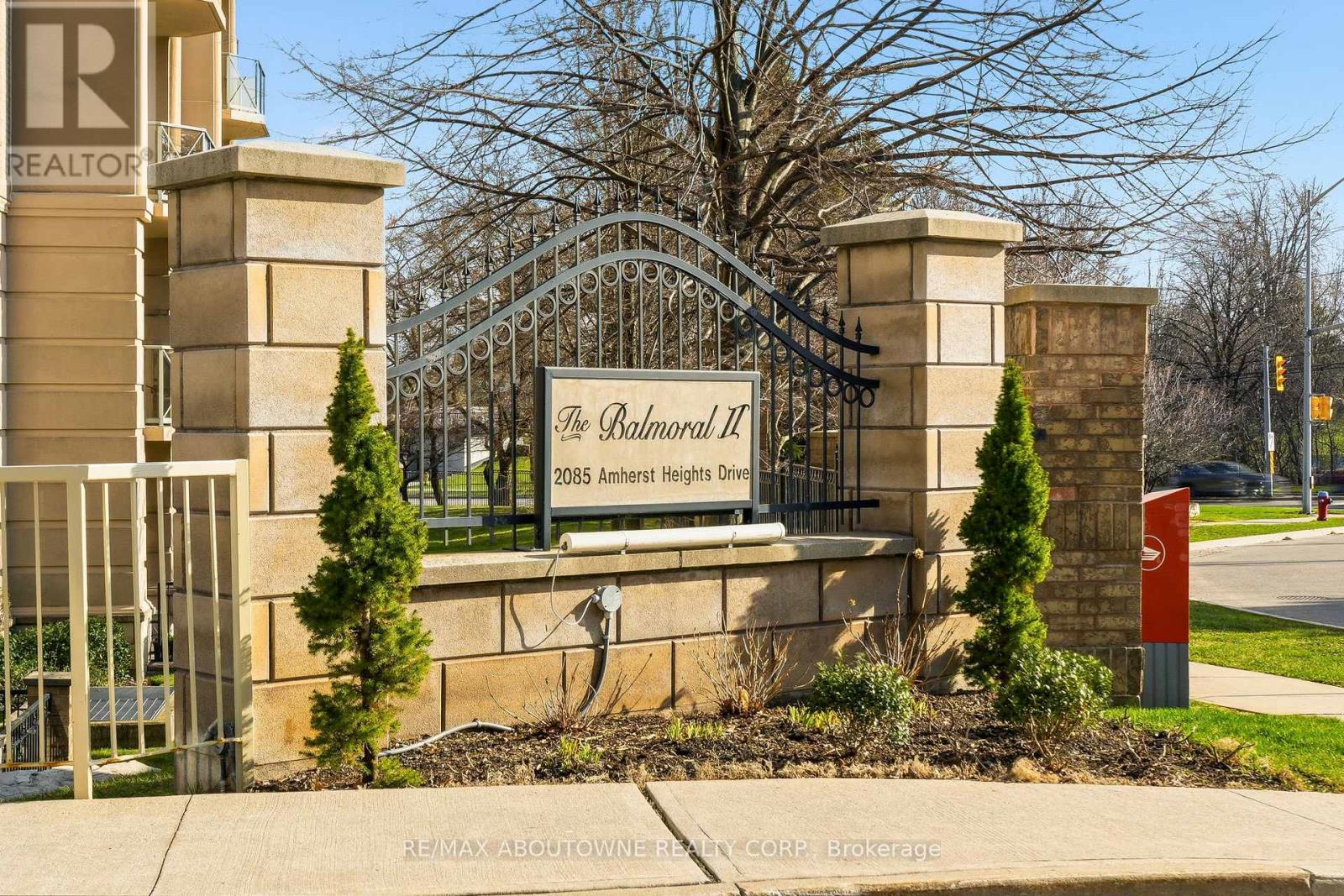 209 - 2085 AMHERST HEIGHTS, Burlington, Ontario