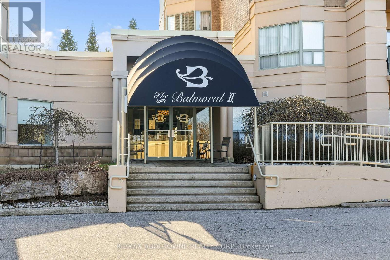 209 - 2085 Amherst Heights, Burlington, Ontario  L7P 5C2 - Photo 3 - W13000010