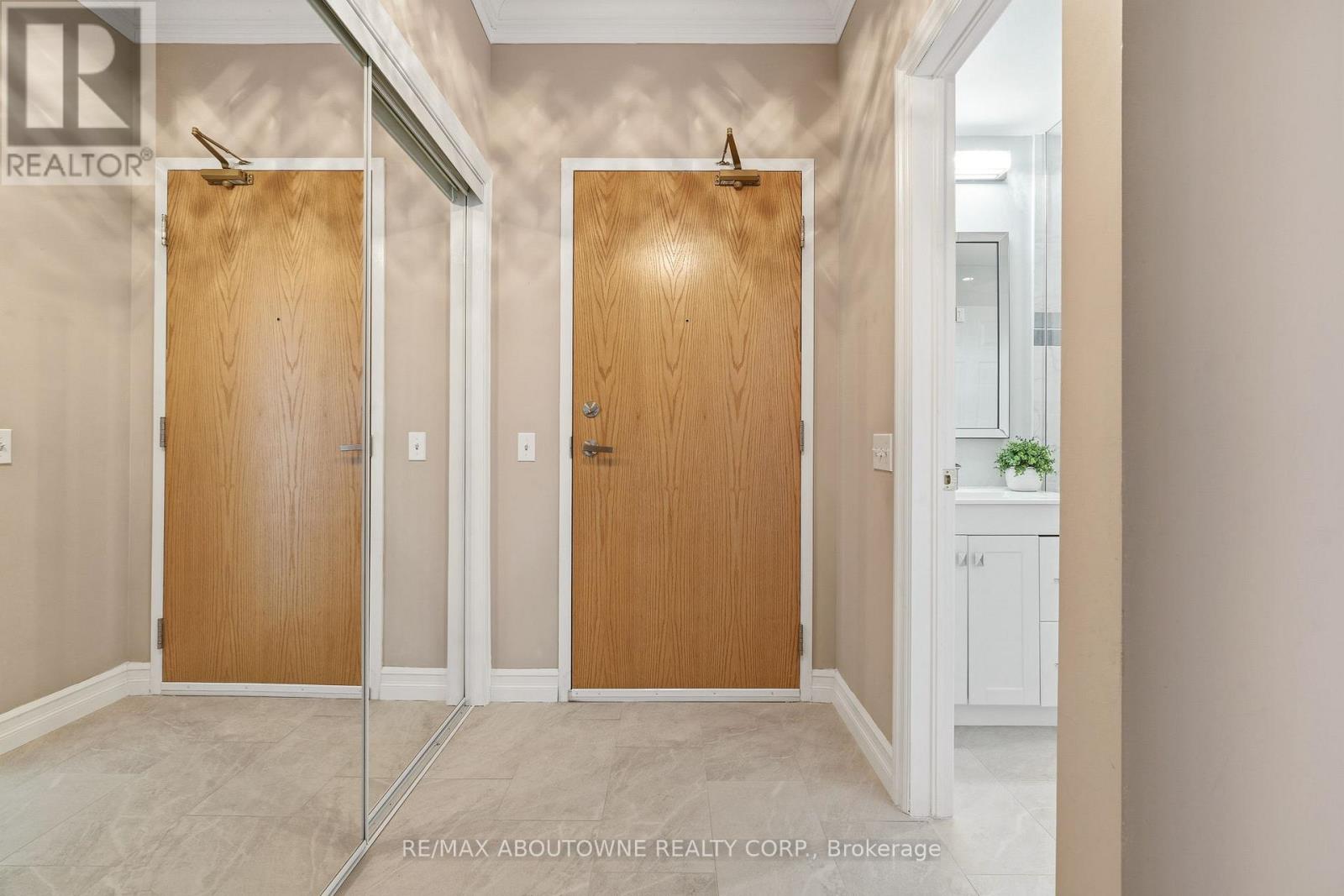 209 - 2085 Amherst Heights, Burlington, Ontario  L7P 5C2 - Photo 6 - W13000010