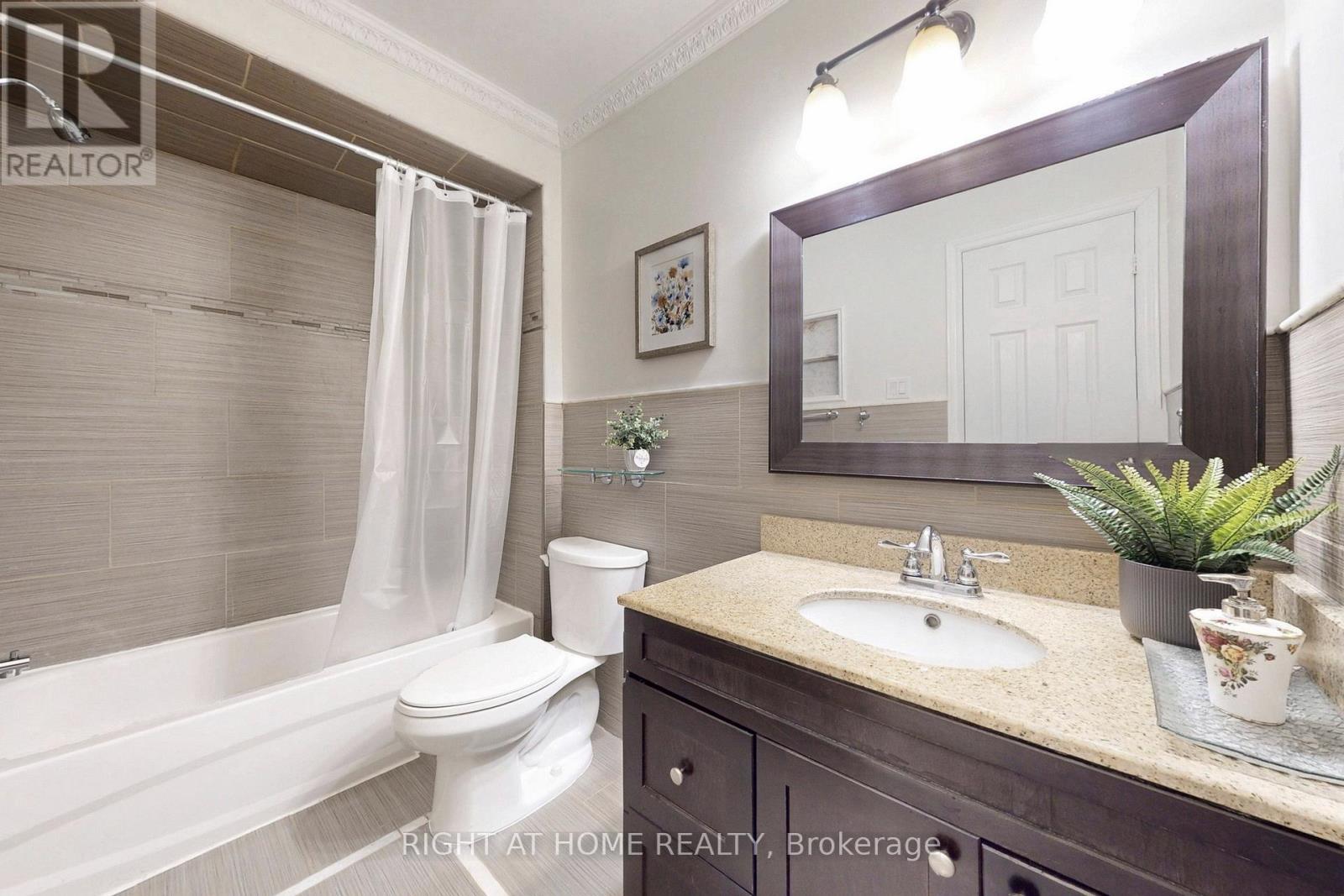 4151 Quaker Hill Drive, Mississauga, Ontario  L5C 3M2 - Photo 27 - W13000058