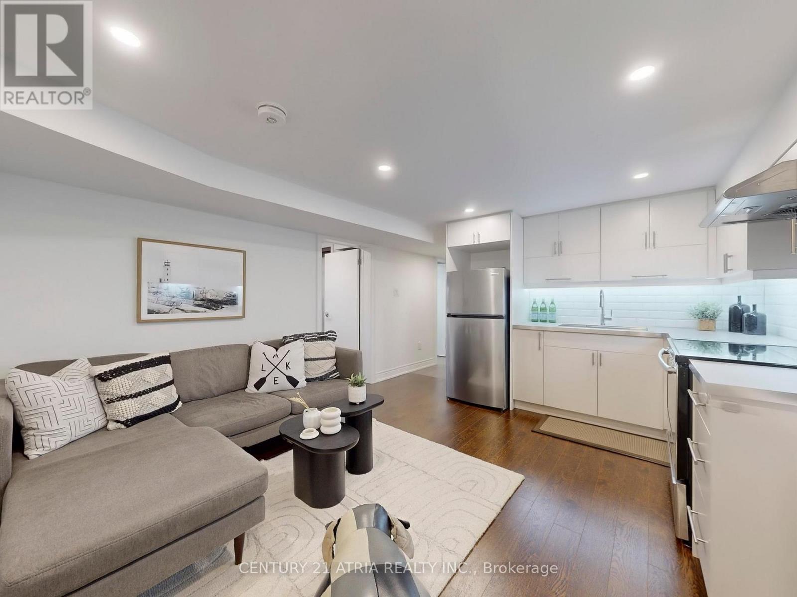 534 Silverthorn Avenue, Toronto, Ontario  M6M 3H9 - Photo 33 - W13000084