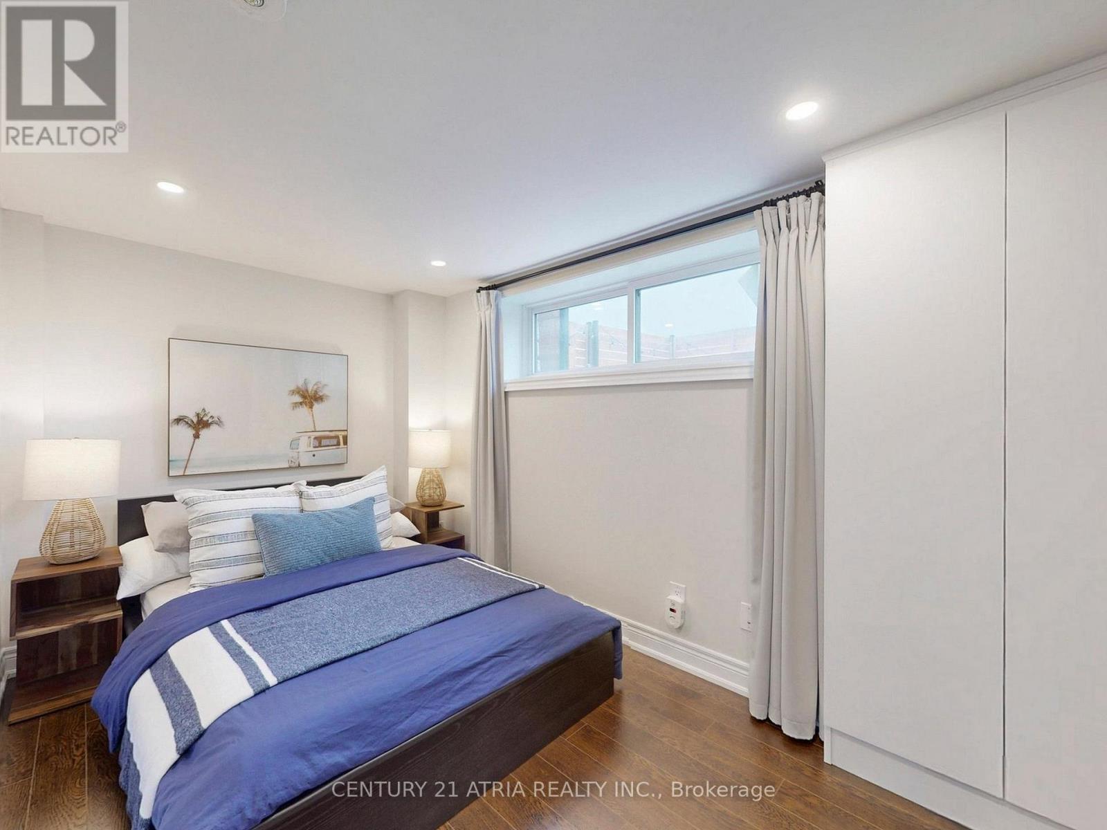 534 Silverthorn Avenue, Toronto, Ontario  M6M 3H9 - Photo 37 - W13000084