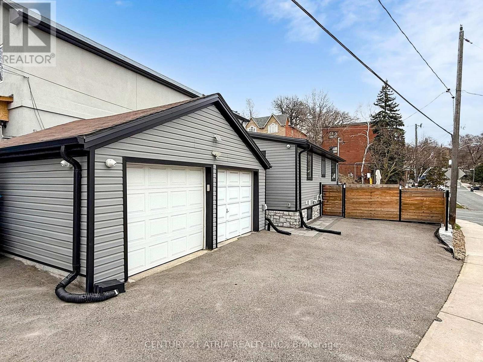 534 Silverthorn Avenue, Toronto, Ontario  M6M 3H9 - Photo 48 - W13000084