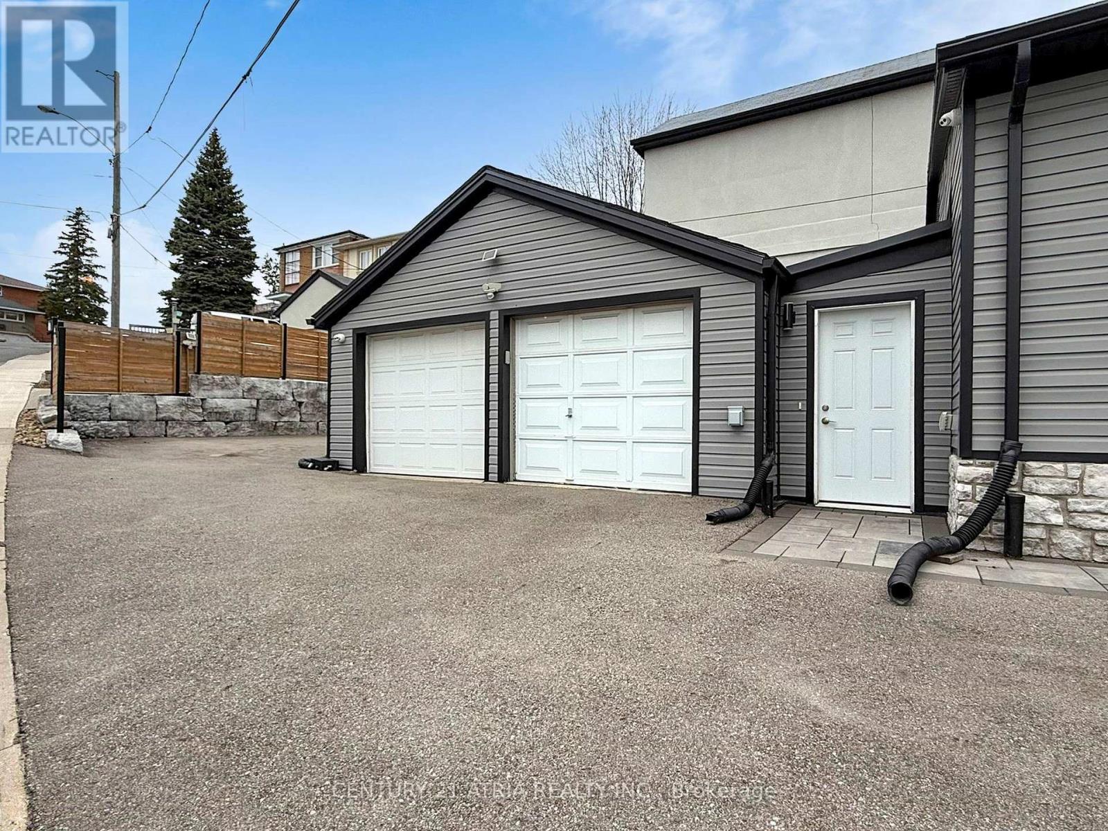 534 Silverthorn Avenue, Toronto, Ontario  M6M 3H9 - Photo 49 - W13000084