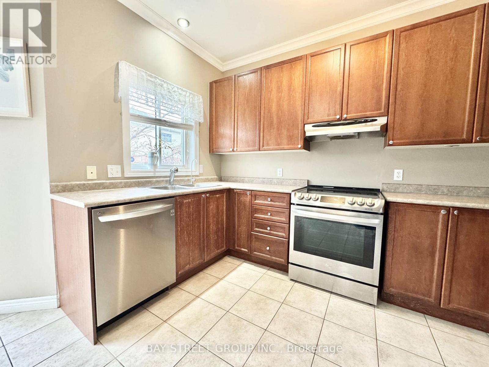 5218 Garland Crescent, Burlington, Ontario  L7L 7K9 - Photo 13 - W13000090