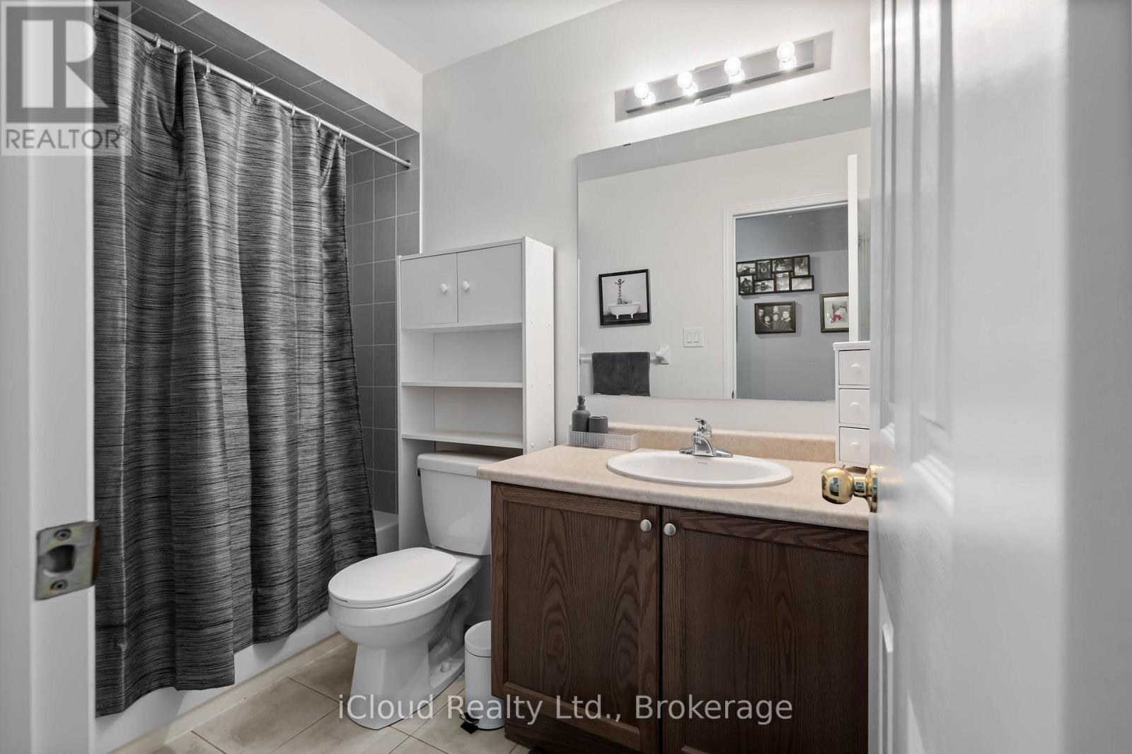 100 Goldham Way, Halton Hills, Ontario  L7G 0C8 - Photo 20 - W13000150