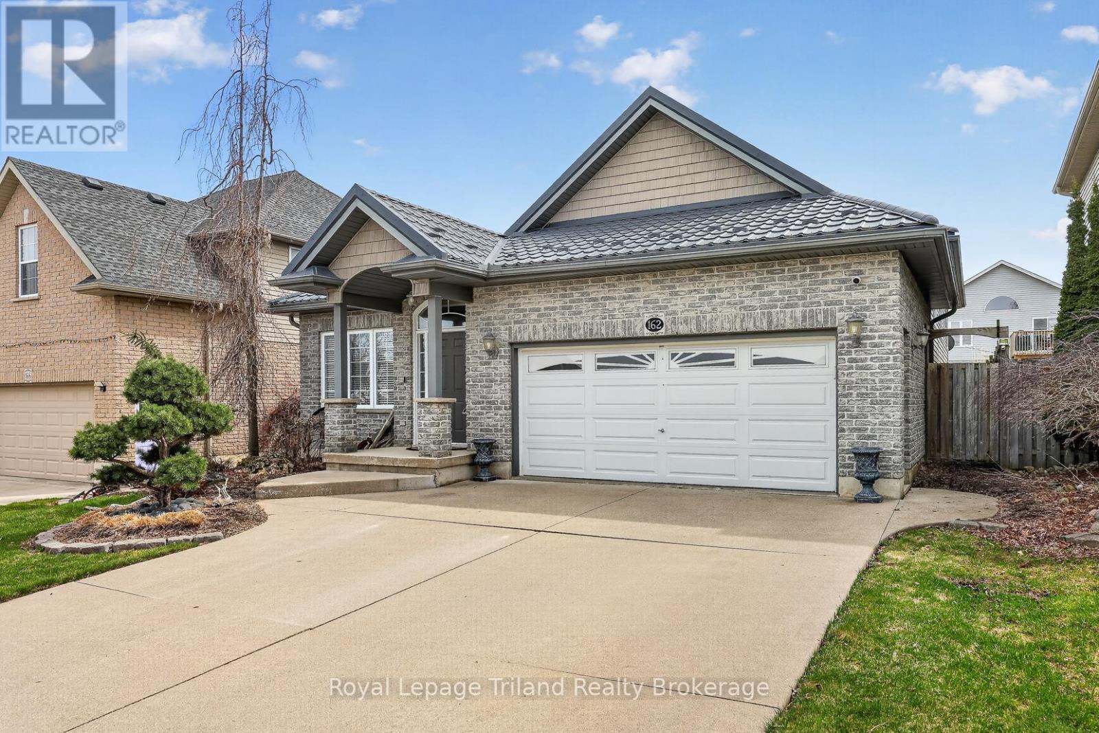 162 Forestway Trail, Woodstock, Ontario N4S 9A7 - Photo 2 - X12996094