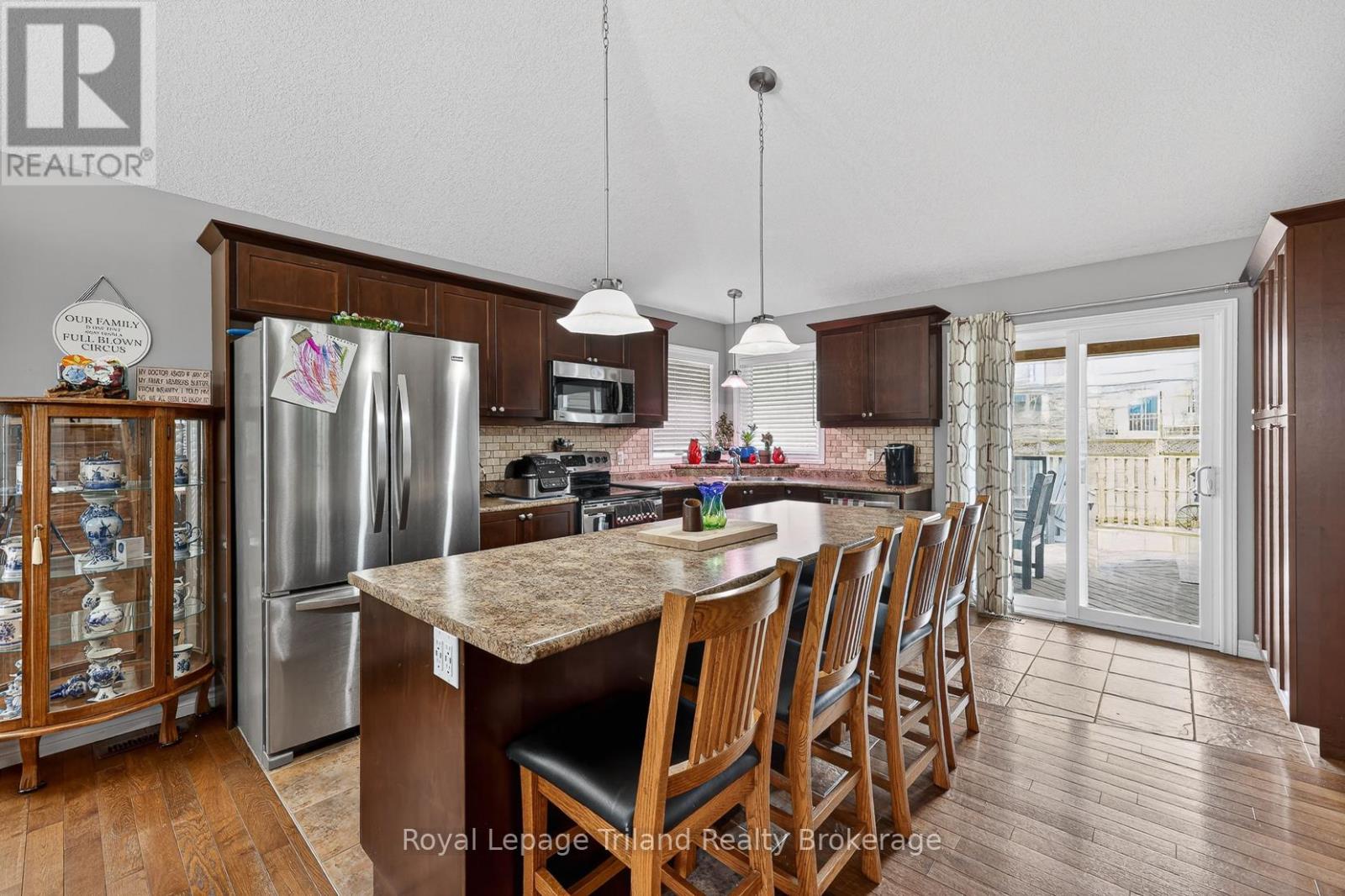 162 Forestway Trail, Woodstock, Ontario N4S 9A7 - Photo 9 - X12996094