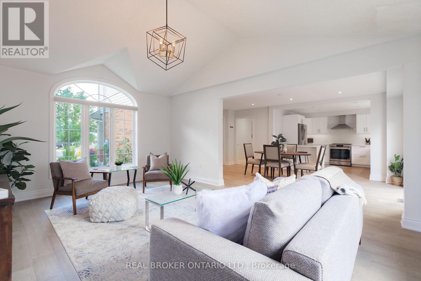 83 BENEDICT PLACE, Hamilton, Ontario