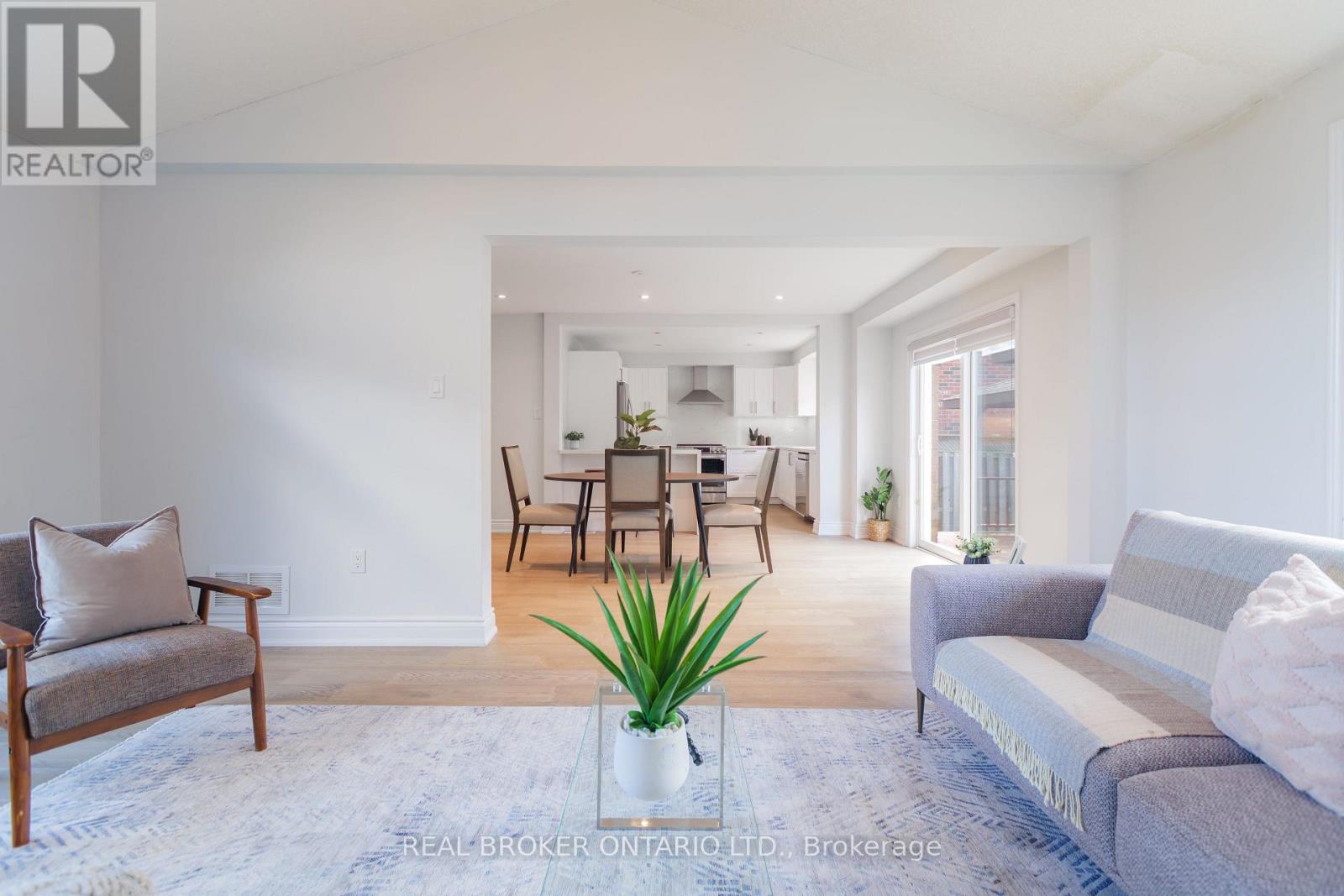 83 Benedict Place, Hamilton, Ontario  L9A 0A4 - Photo 12 - X13000102