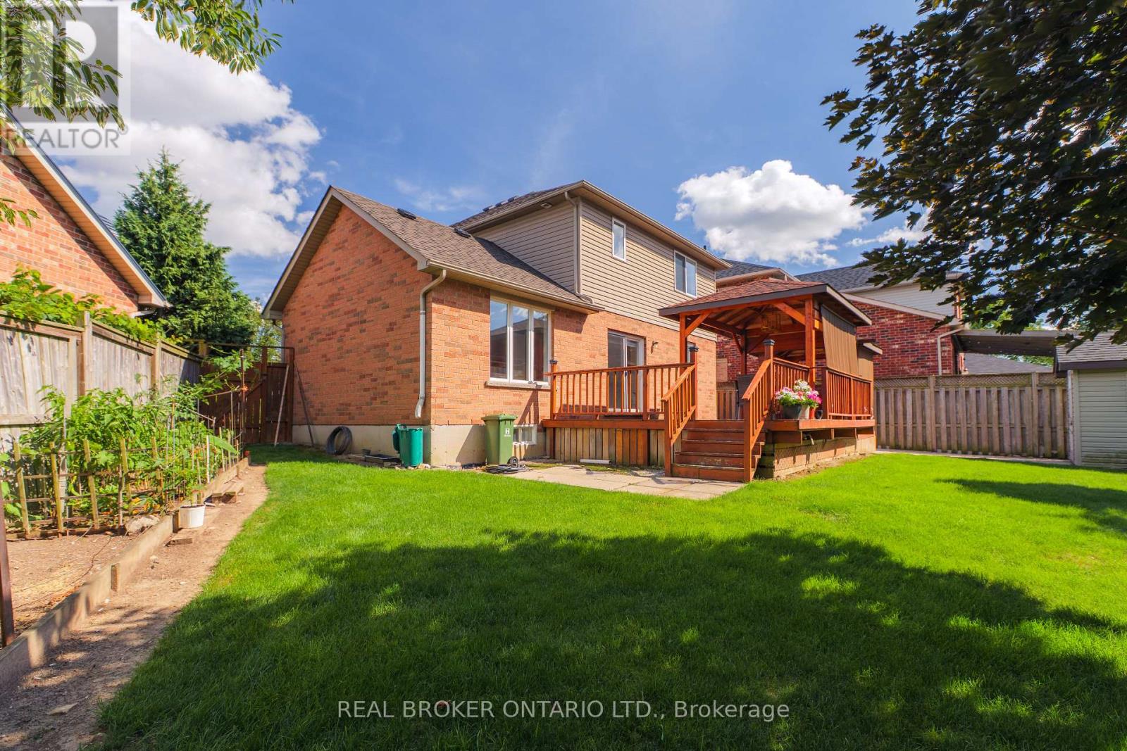 83 Benedict Place, Hamilton, Ontario  L9A 0A4 - Photo 49 - X13000102