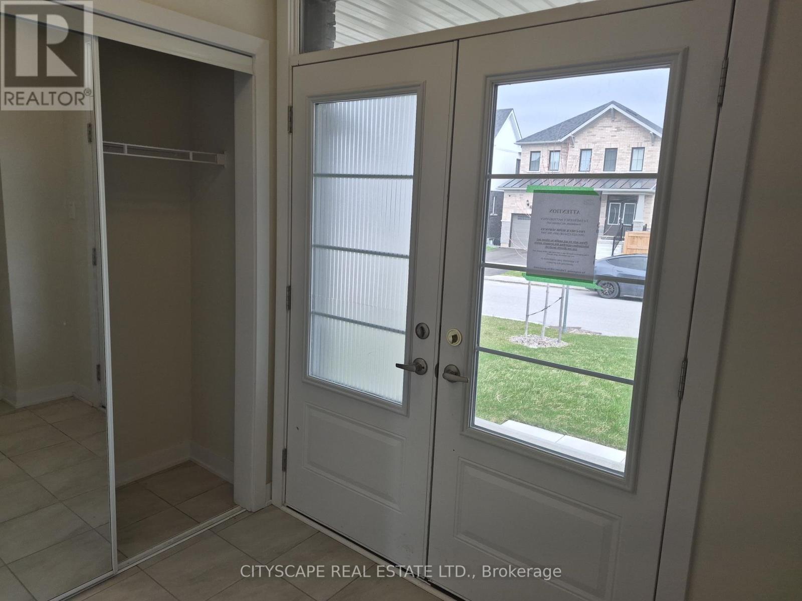 61 Starboard Crescent, Welland, Ontario  L3B 0M7 - Photo 3 - X13000132