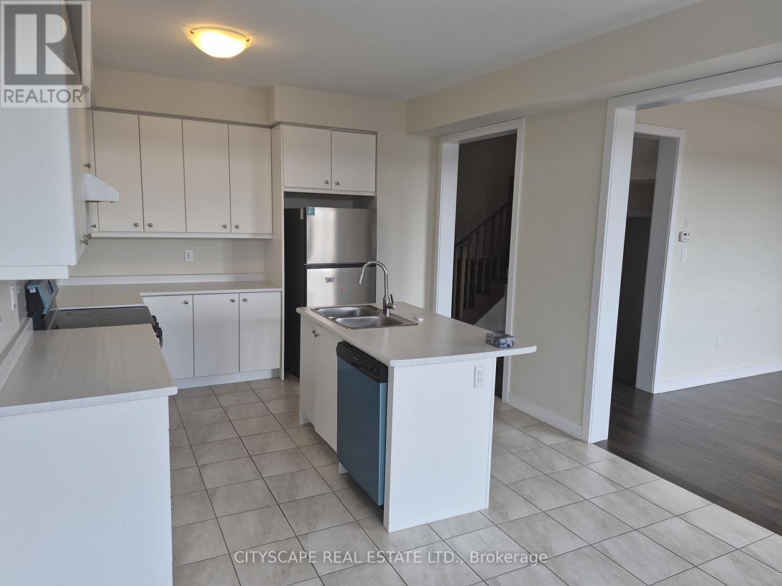 61 Starboard Crescent, Welland, Ontario  L3B 0M7 - Photo 6 - X13000132