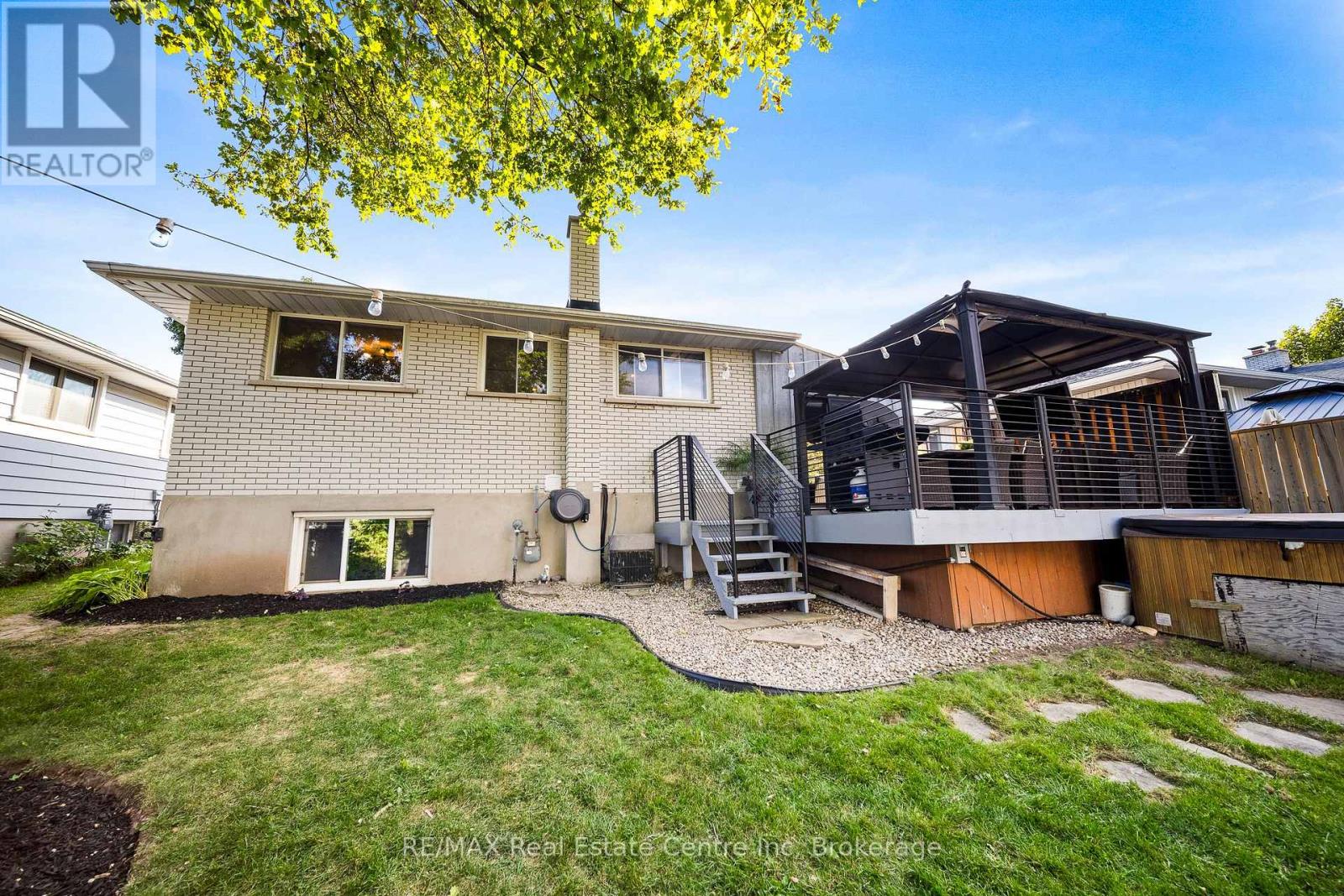 51 Muskoka Drive, Guelph, Ontario  N1E 3M8 - Photo 39 - X12967050