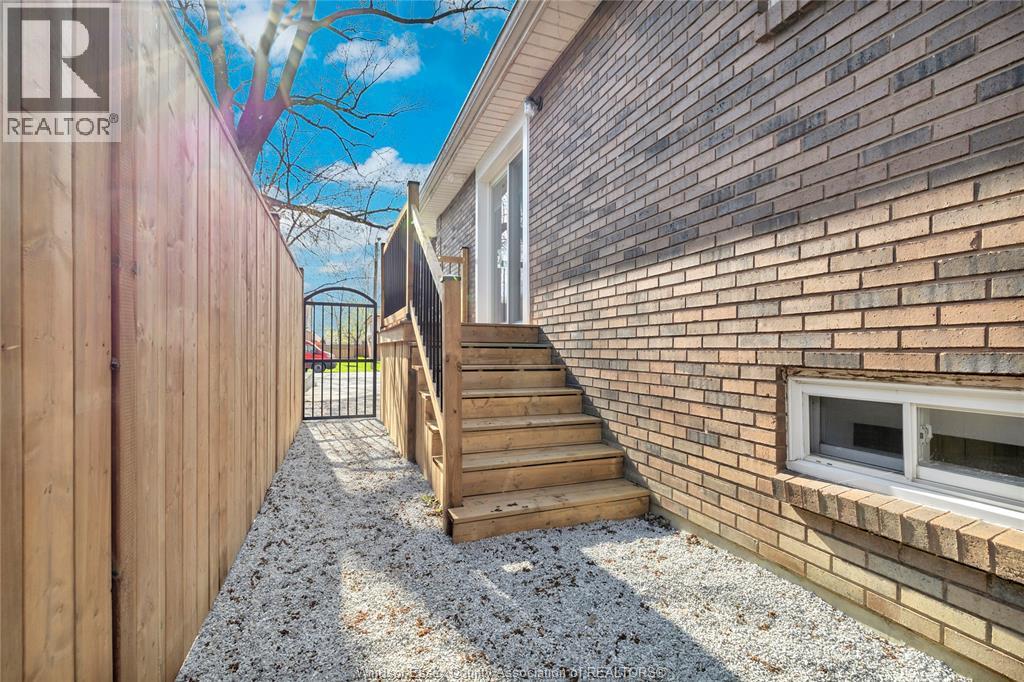 556 Clover, Windsor, Ontario  N8P 1C6 - Photo 25 - 26007735