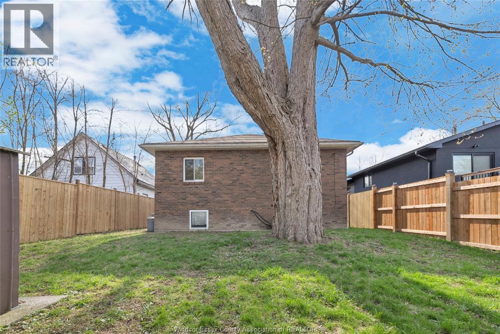 556 Clover, Windsor, Ontario  N8P 1C6 - Photo 27 - 26007735