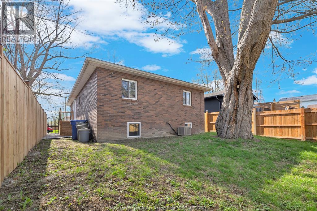 556 Clover, Windsor, Ontario  N8P 1C6 - Photo 29 - 26007735