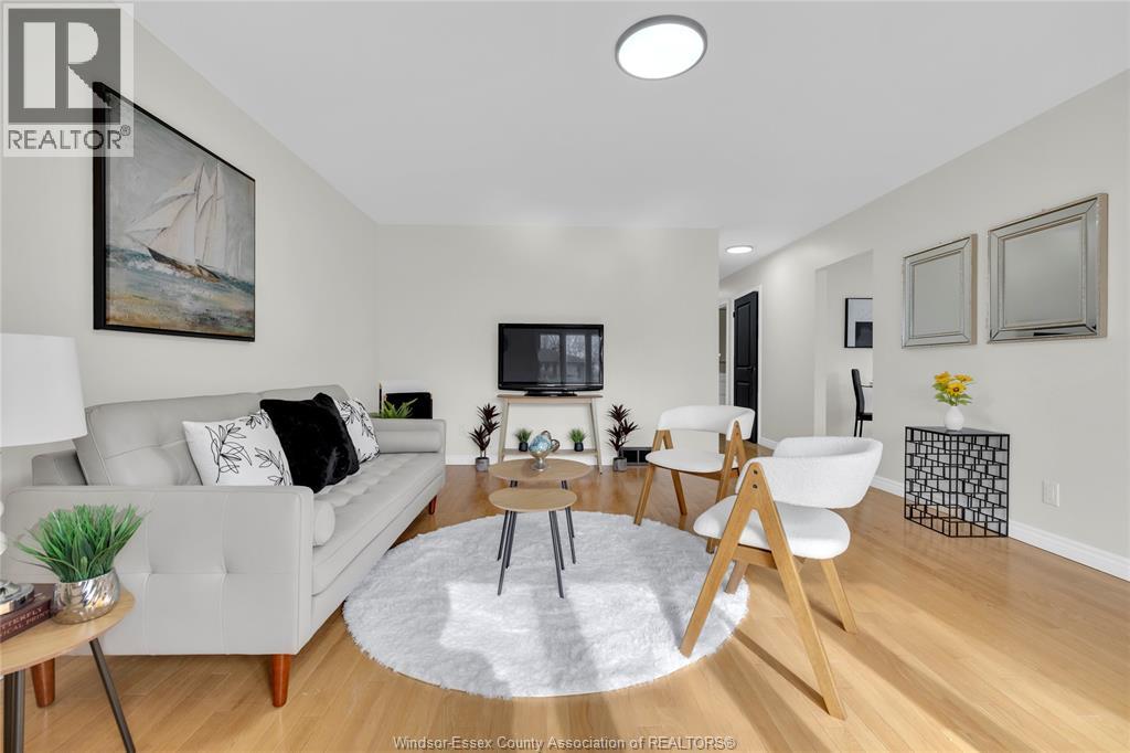 556 Clover, Windsor, Ontario  N8P 1C6 - Photo 4 - 26007735