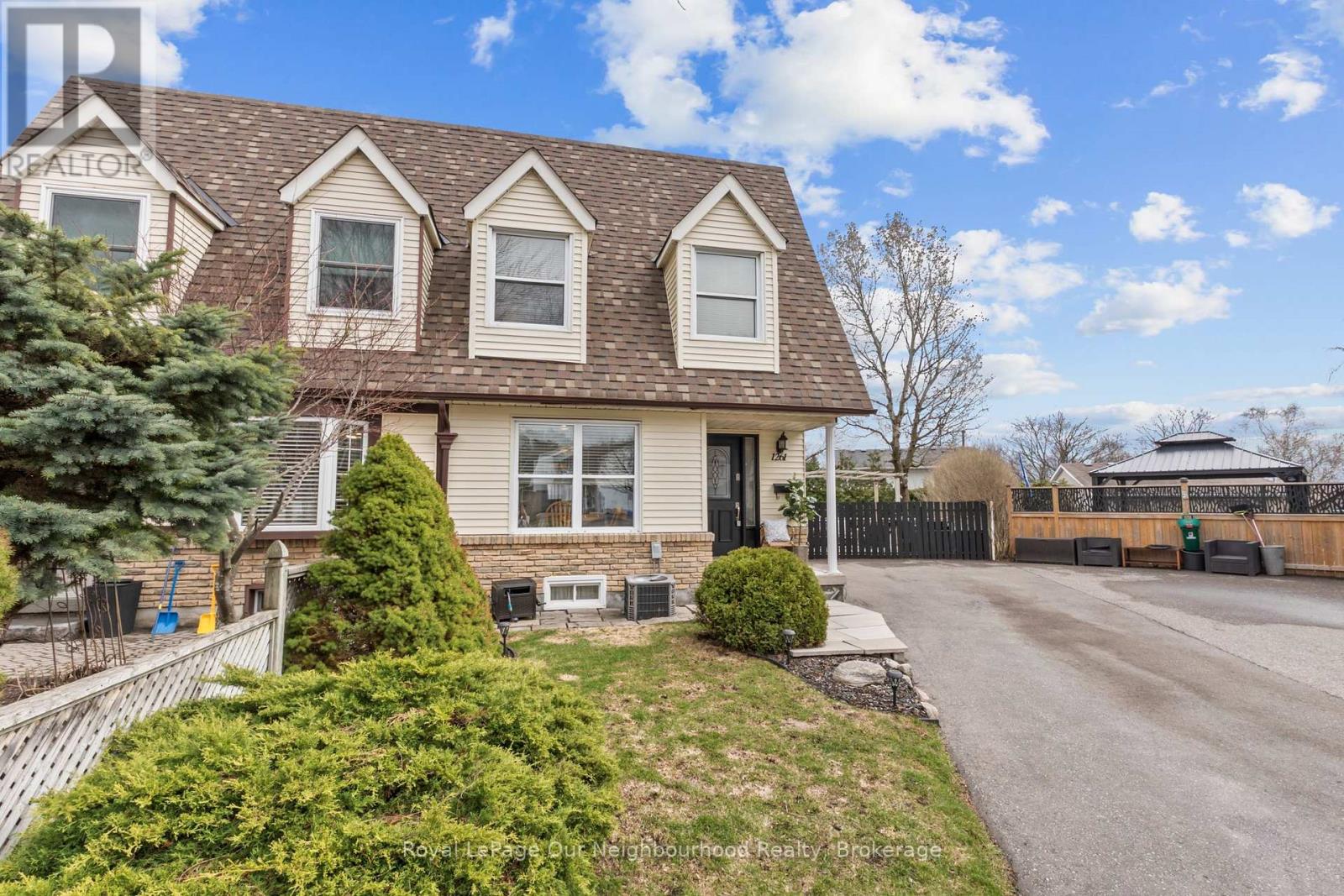 1261 Ludlow Court, Oshawa, Ontario L1G 7K5 - Photo 2 - E13000204