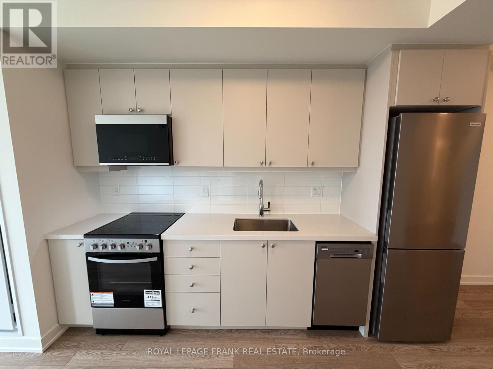 1204 - 51 Clarington Boulevard, Clarington, Ontario  L1C 7J8 - Photo 3 - E13000580