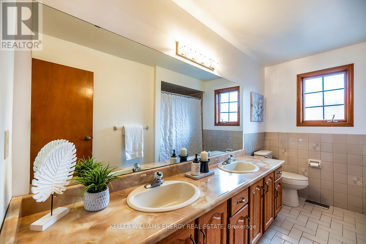 565 Prestwick Drive, Oshawa, Ontario L1J 7P4 - Photo 31 - E13000596